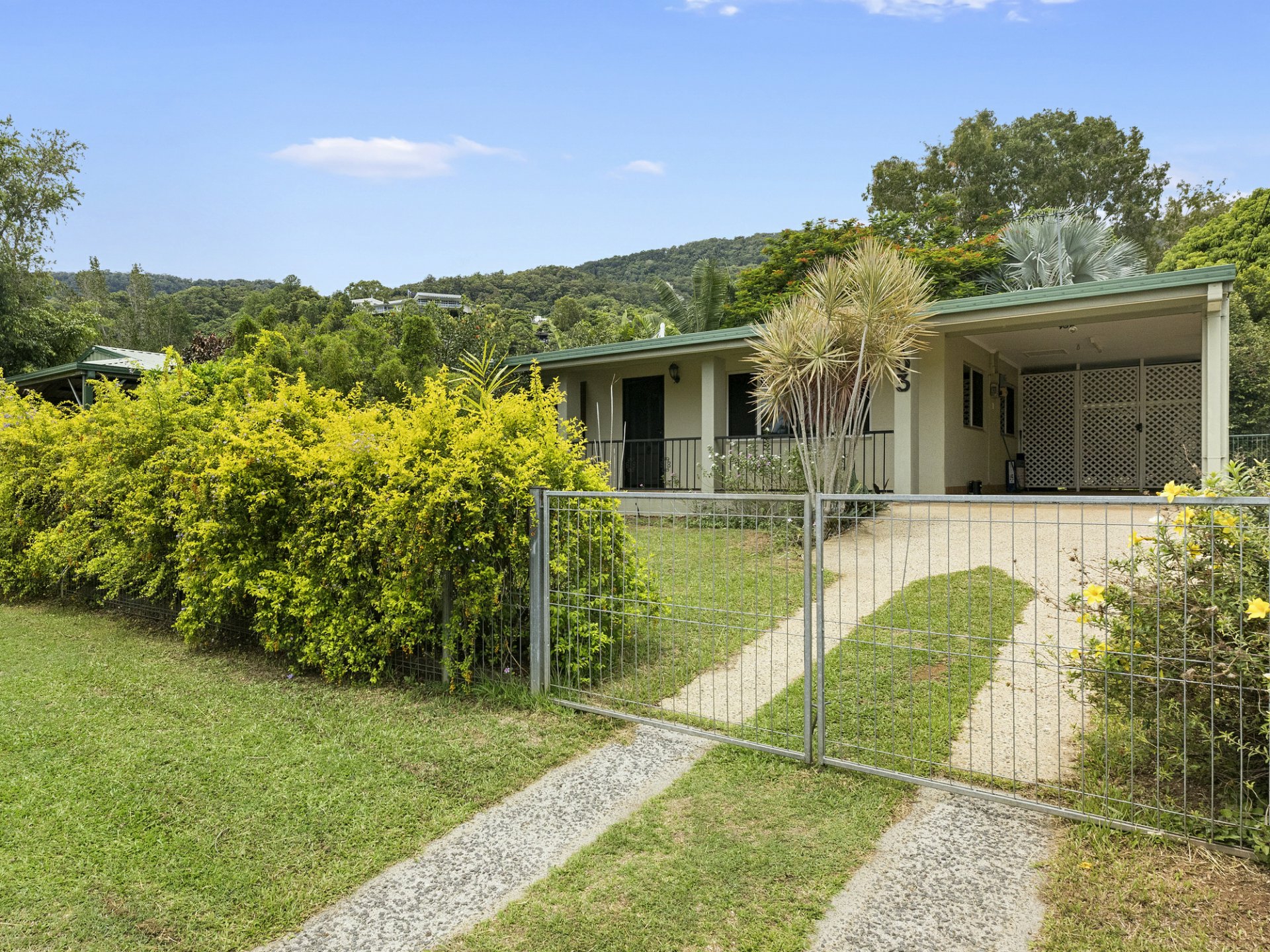 103 Sydney Street Bayview Heights QLD