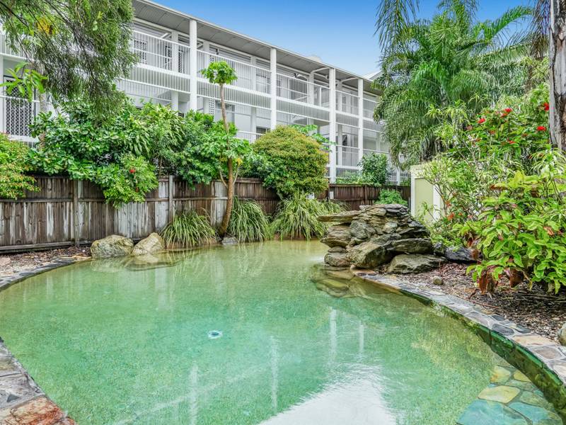 6/215-217 Mcleod Street, Cairns North