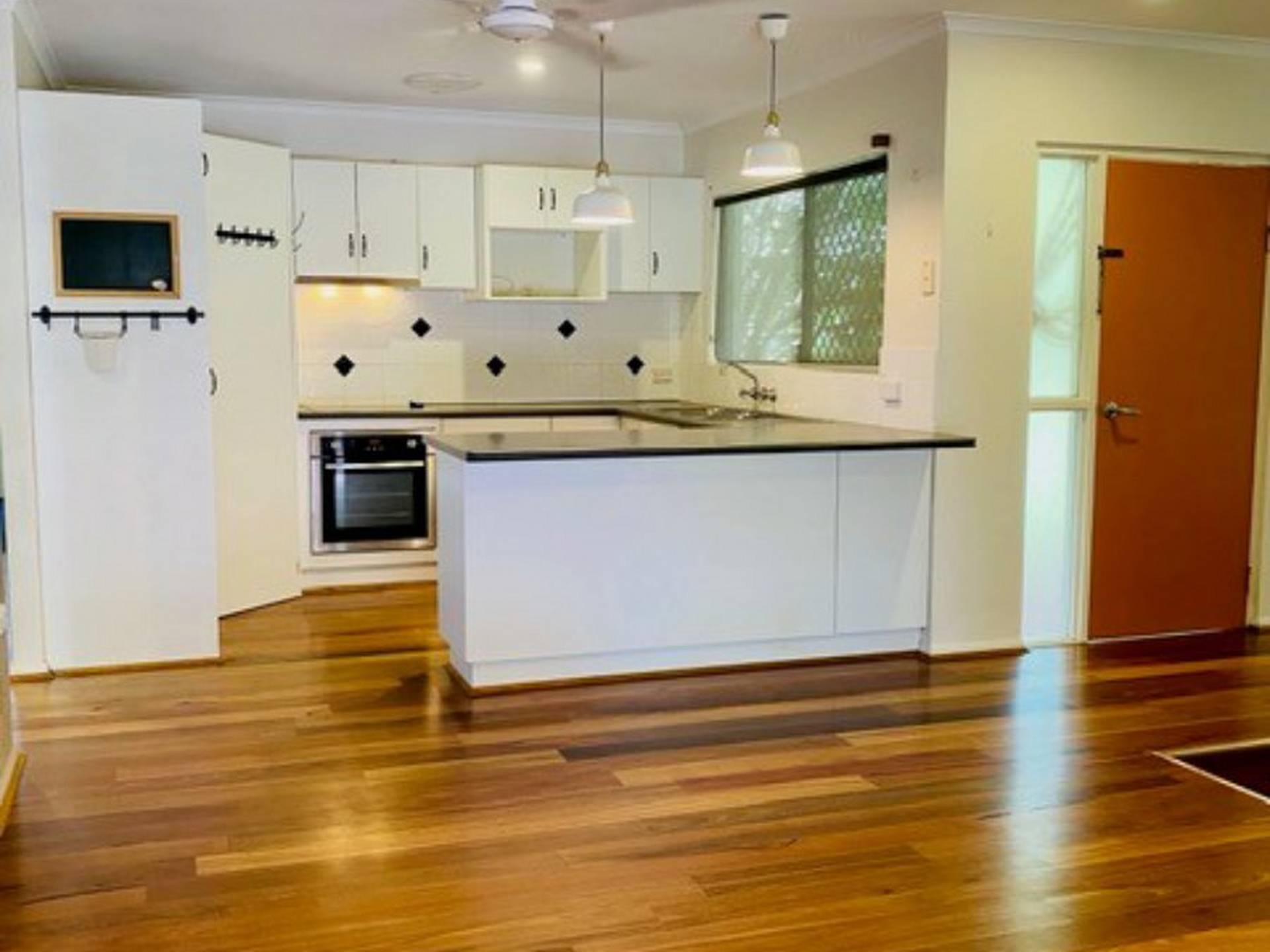 14-16 Leon Close, BRINSMEAD