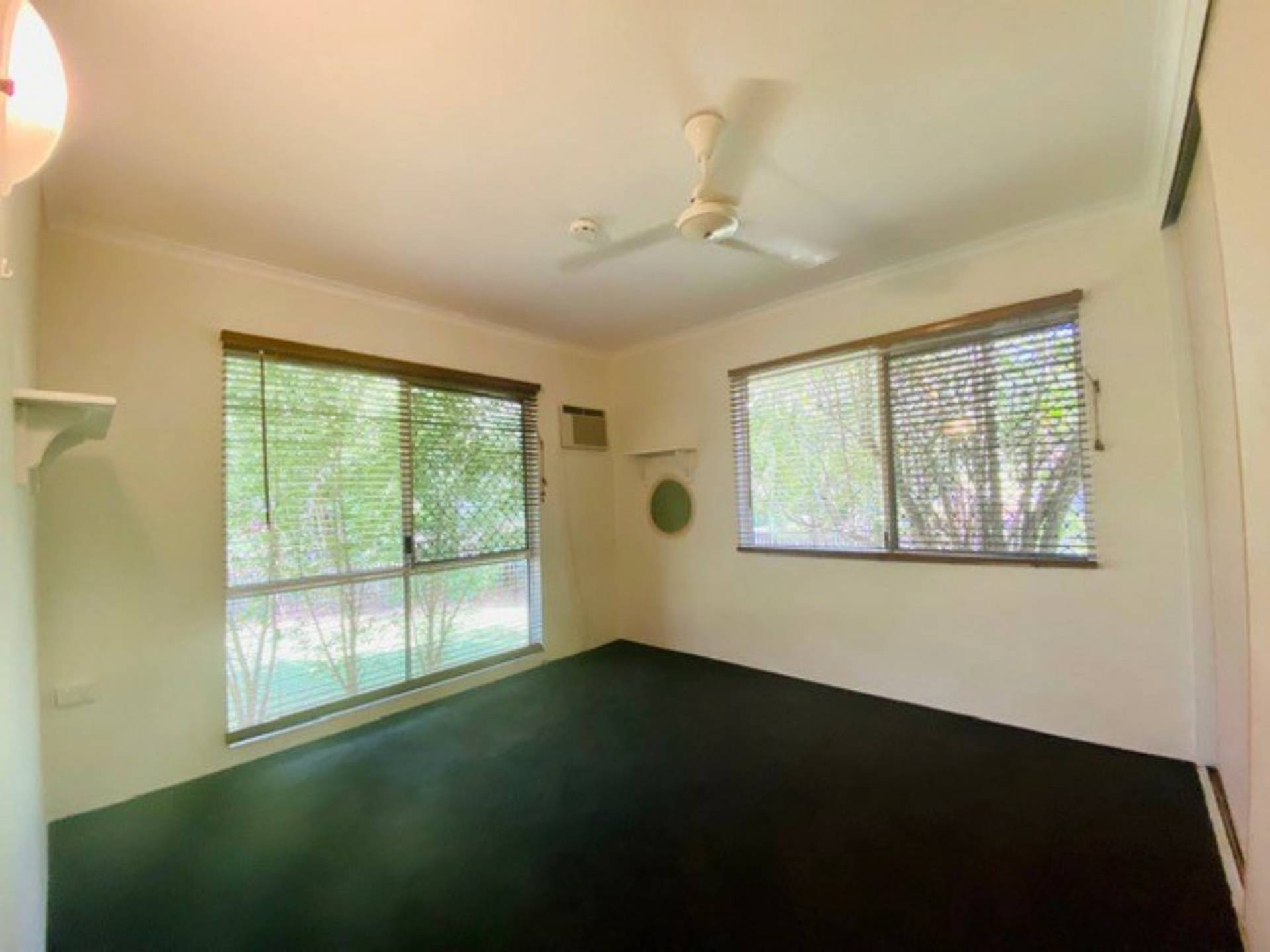 14-16 Leon Close, BRINSMEAD