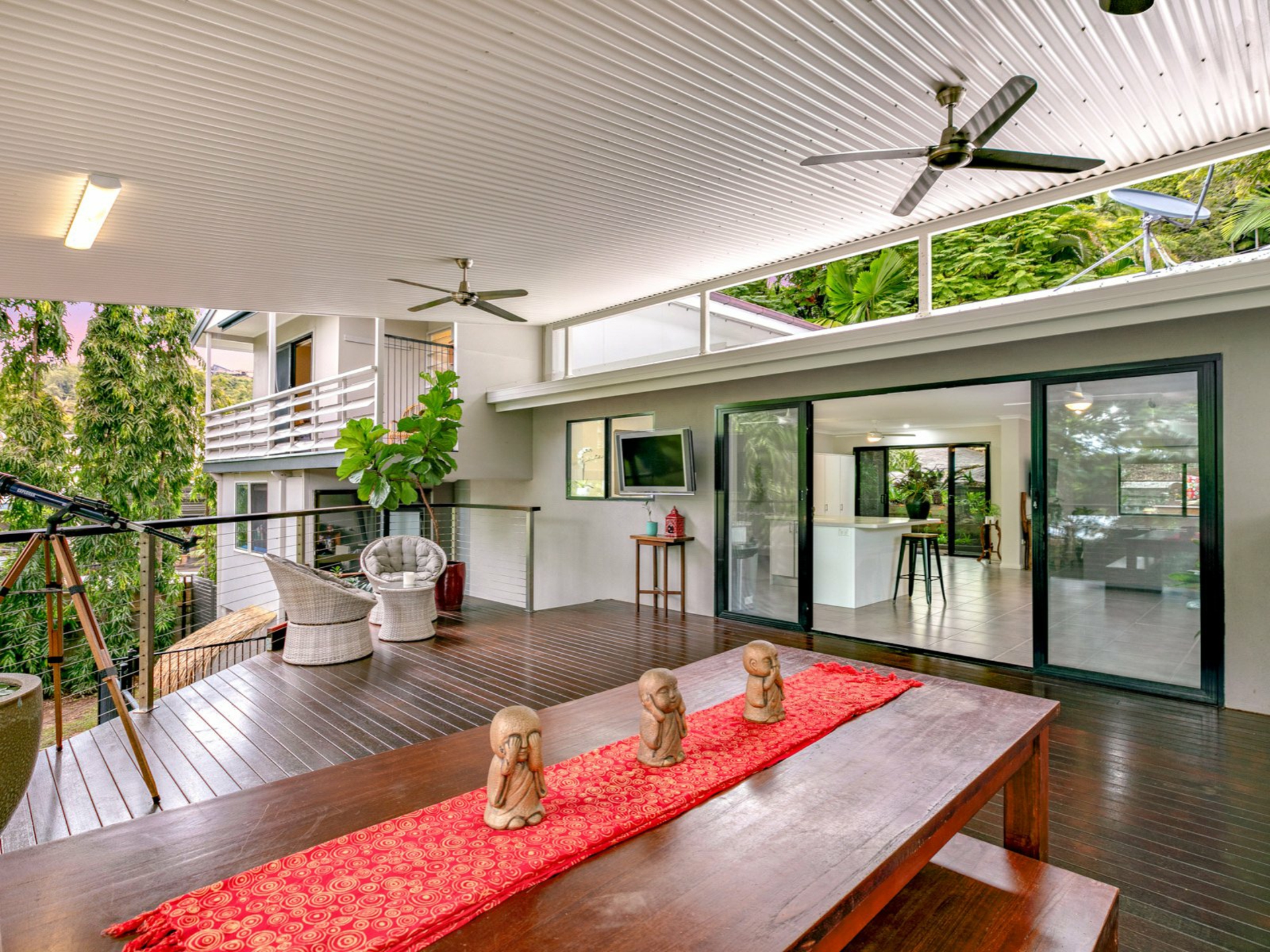 129 Hillview Crescent, Whitfield