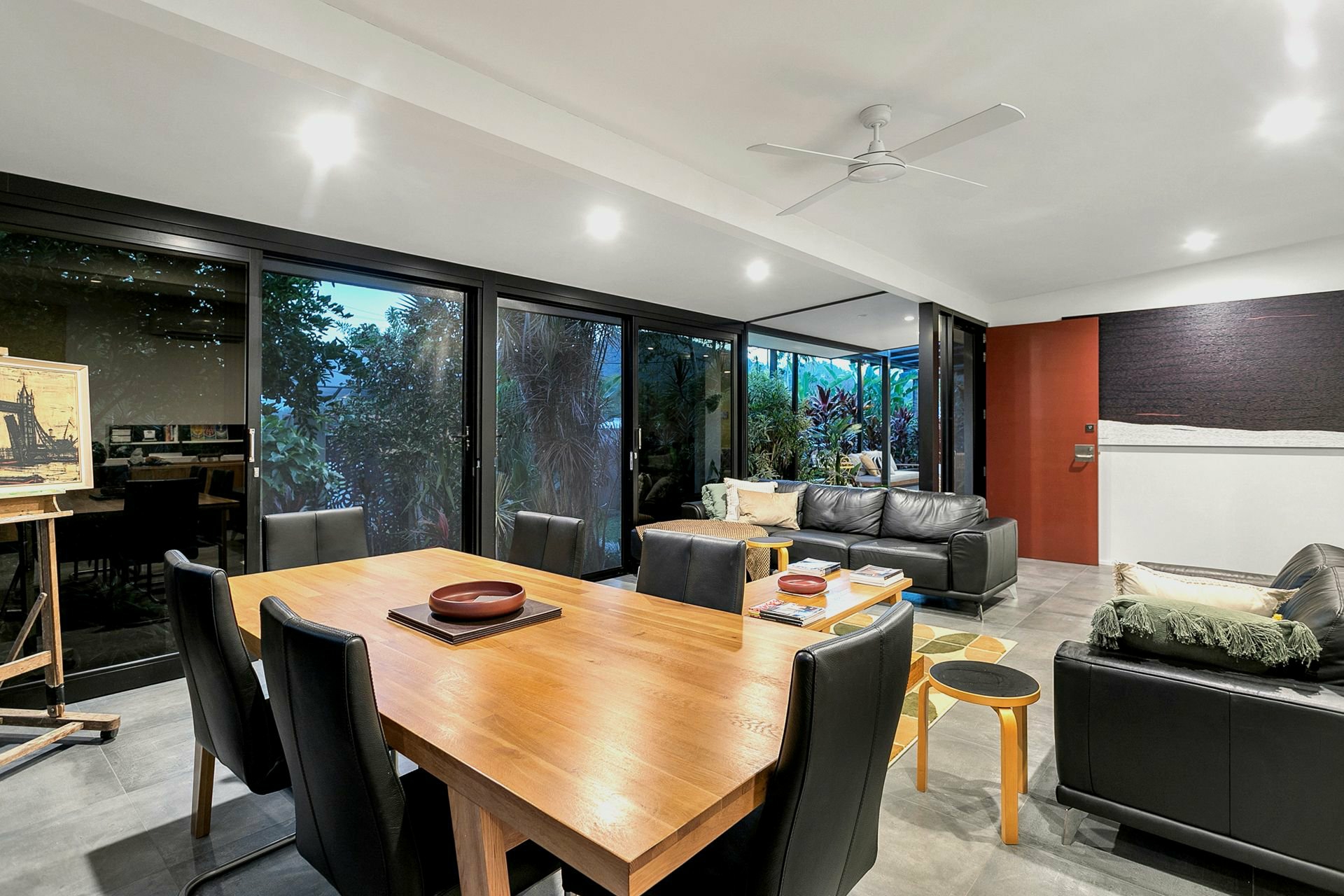 2-4 Kevin Street, WHITFIELD