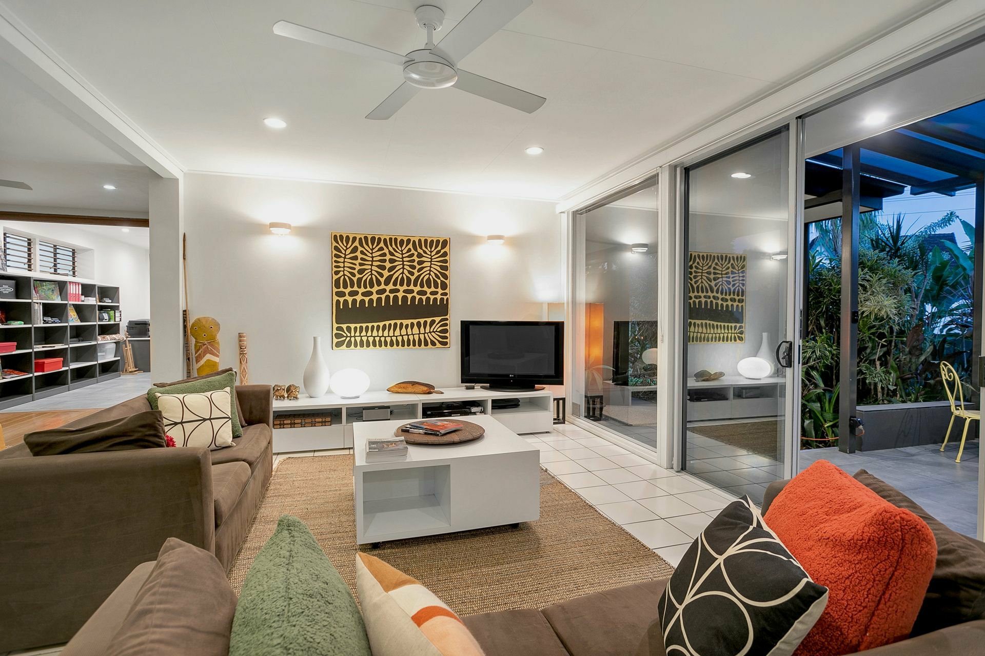 2-4 Kevin Street, WHITFIELD