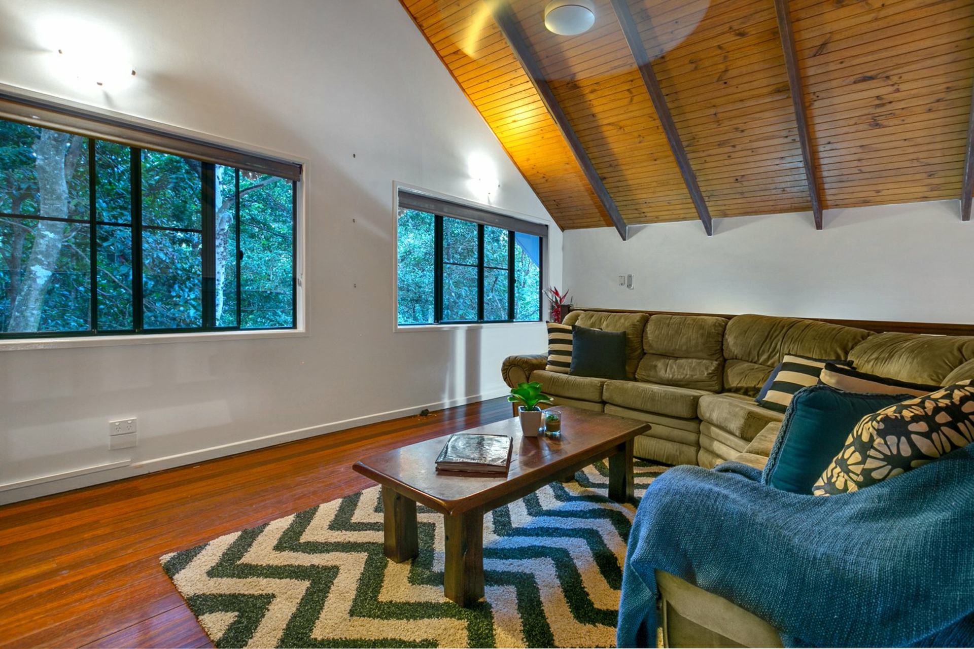 22 Douglas Track Road, KAMERUNGA