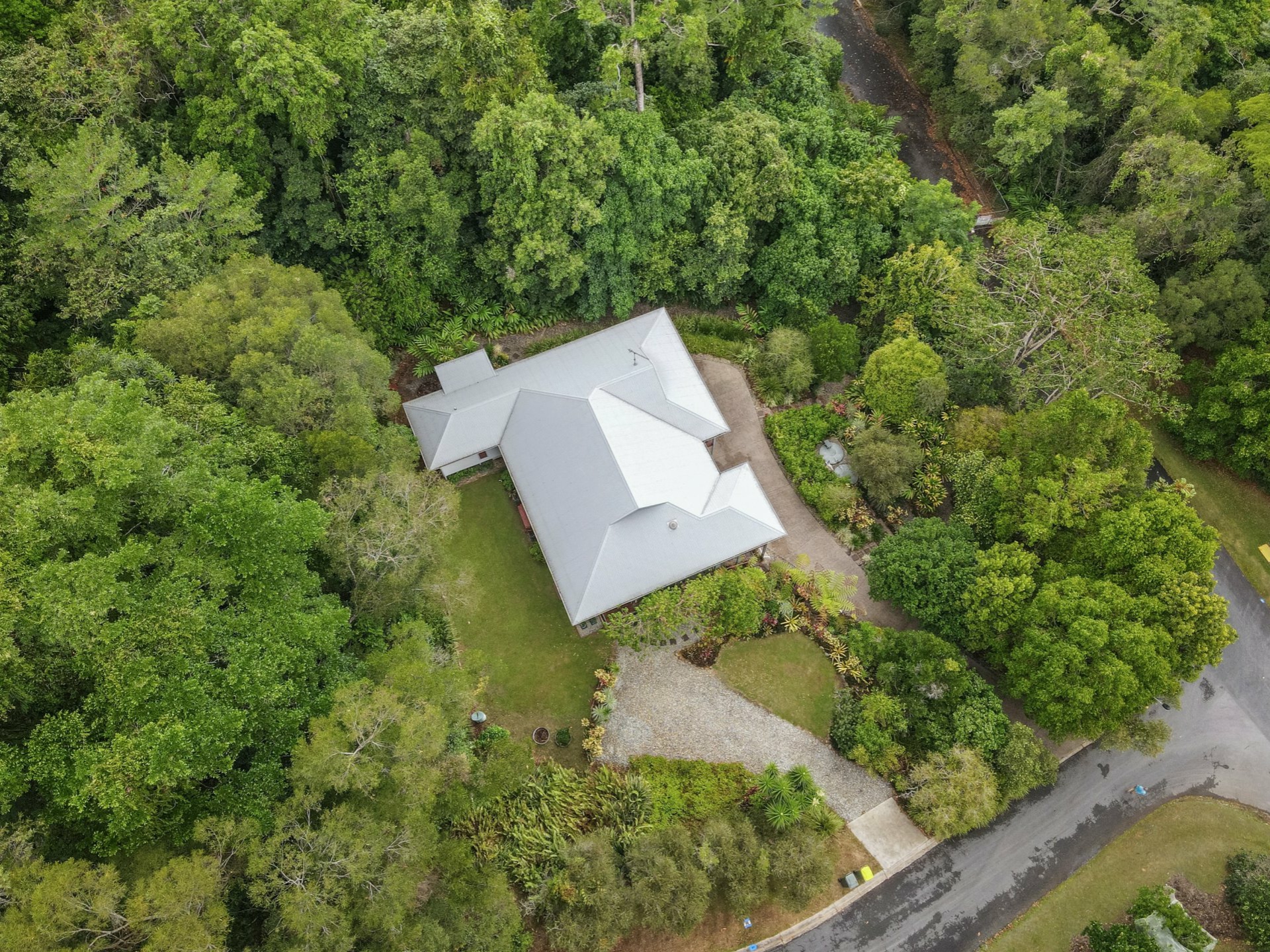 2-4 Leafy Close, Redlynch