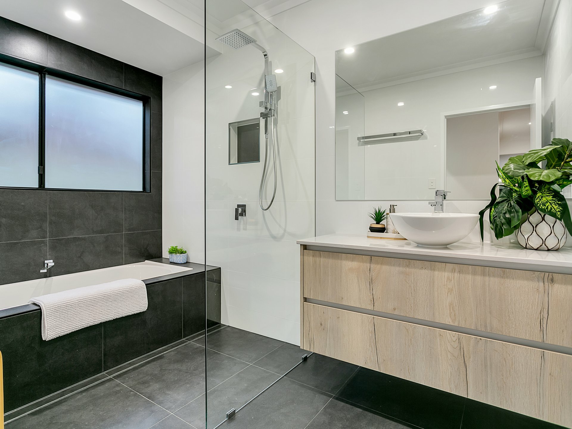 2 Maree Street, FRESHWATER
