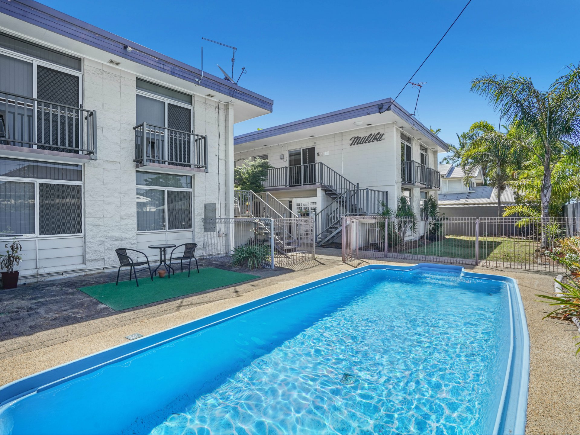 1/281 Lake Street, Cairns North