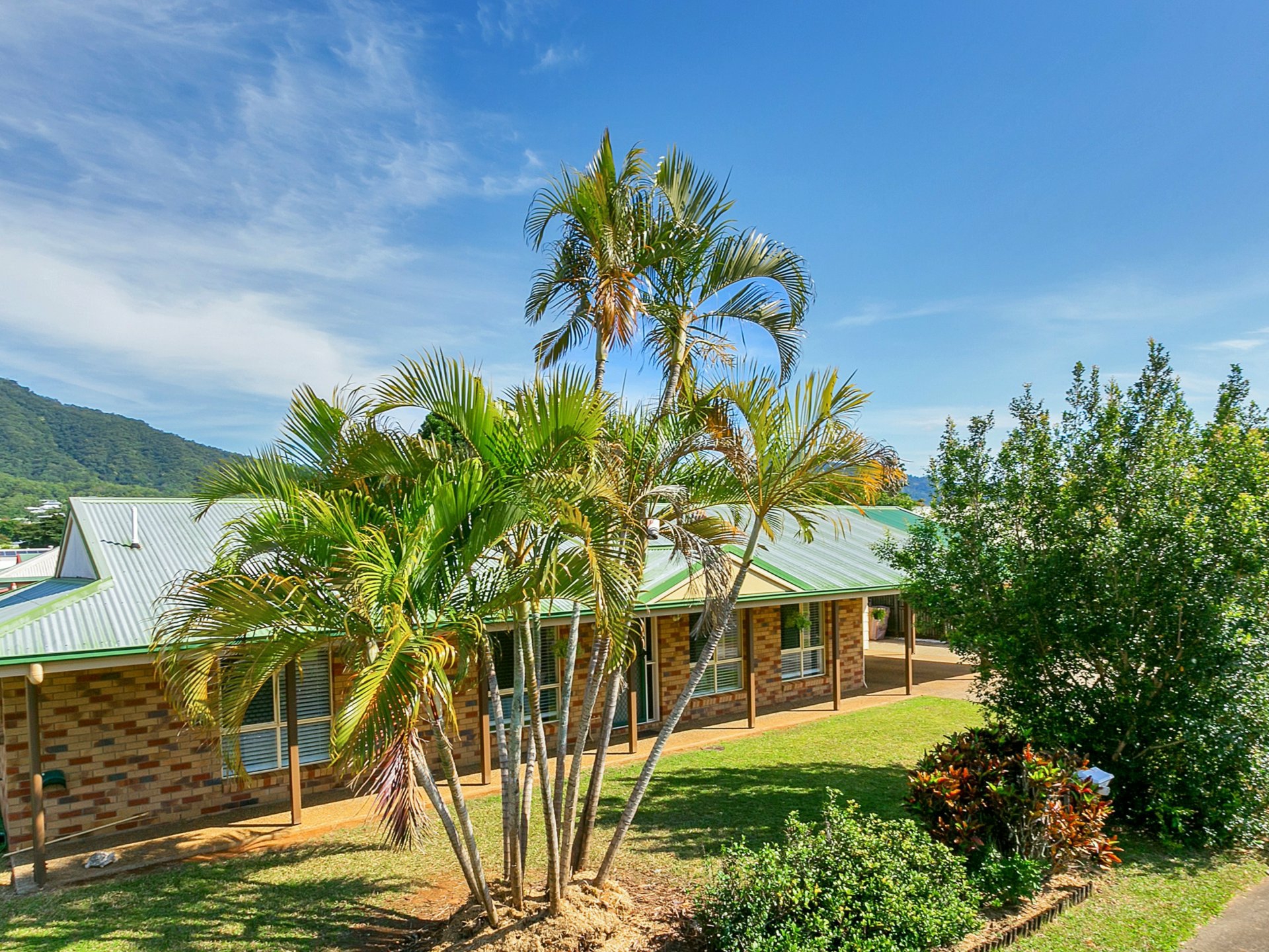 2 Village Terrace, Redlynch