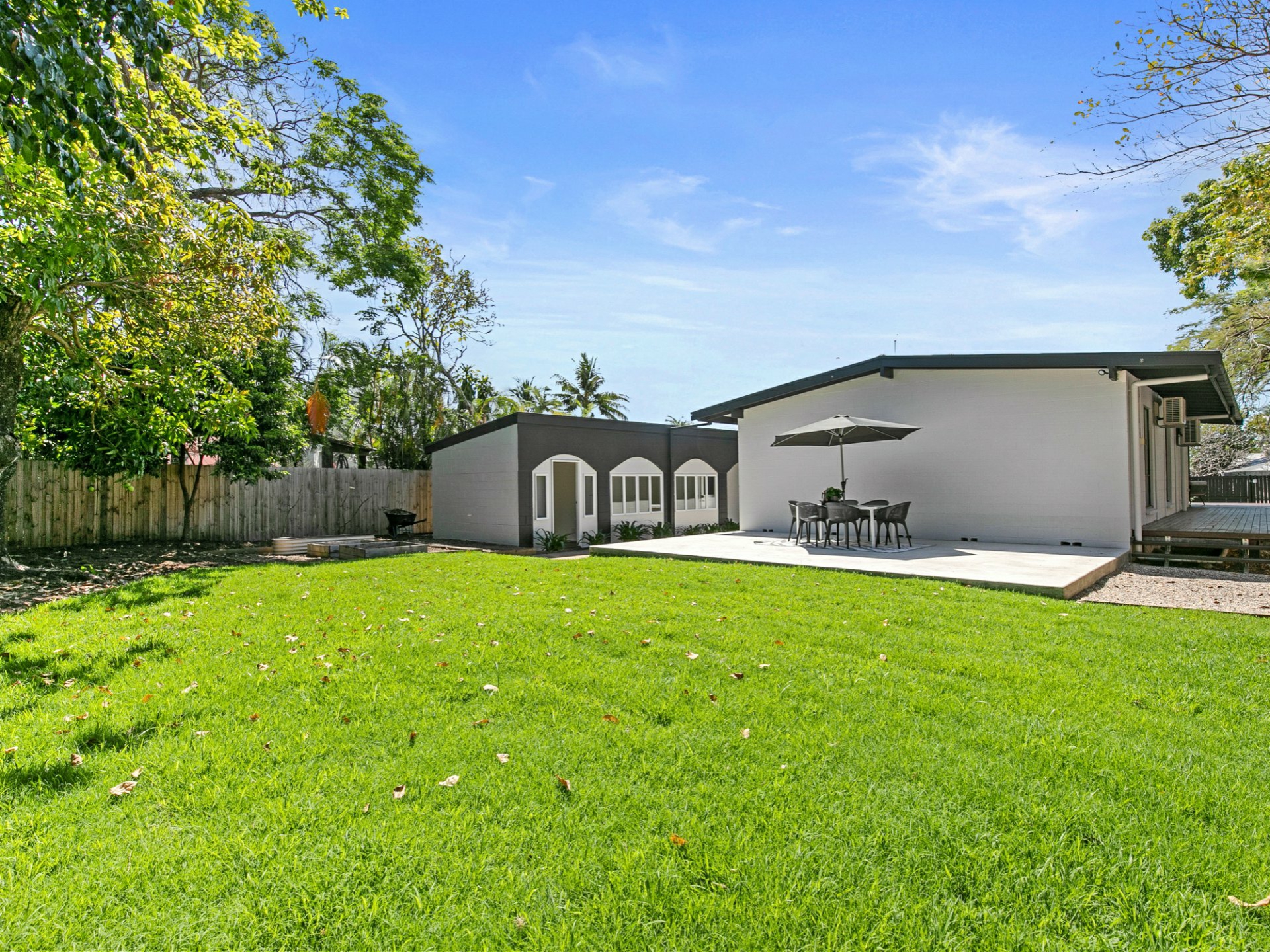 7 Tamarind Street, HOLLOWAYS BEACH
