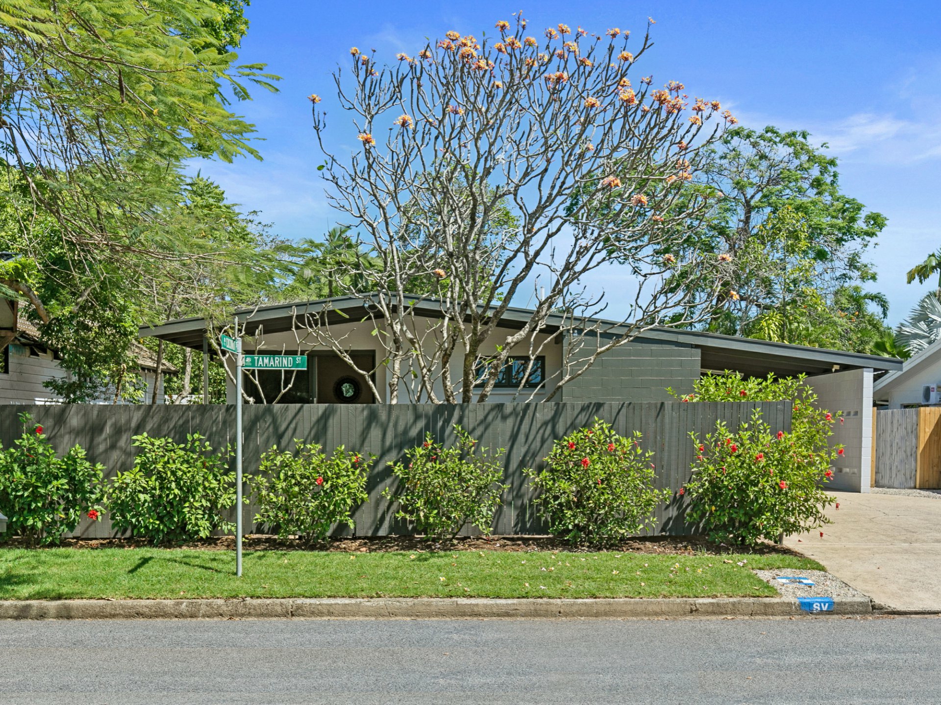 7 Tamarind Street, HOLLOWAYS BEACH