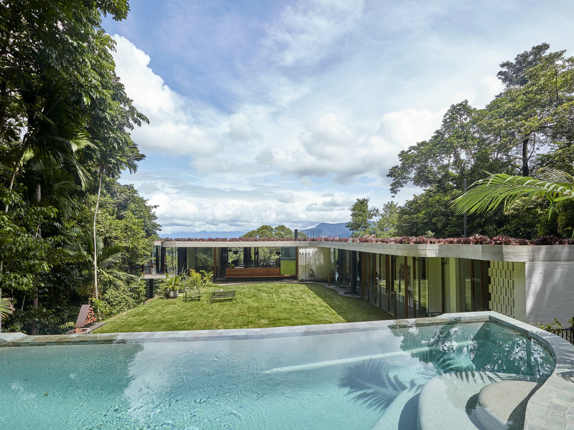 5 Planchonella Close, EDGE HILL