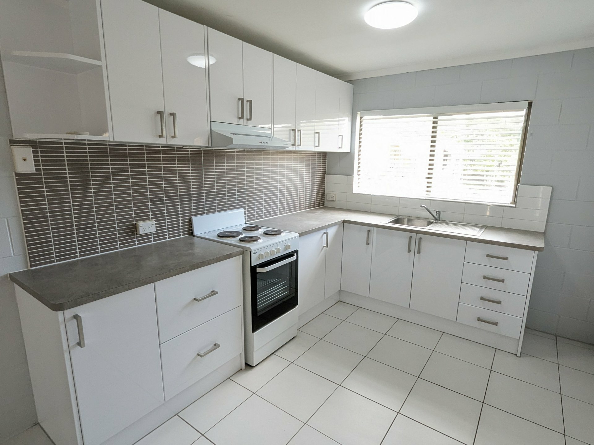 8/22 Jensen Street, MANOORA
