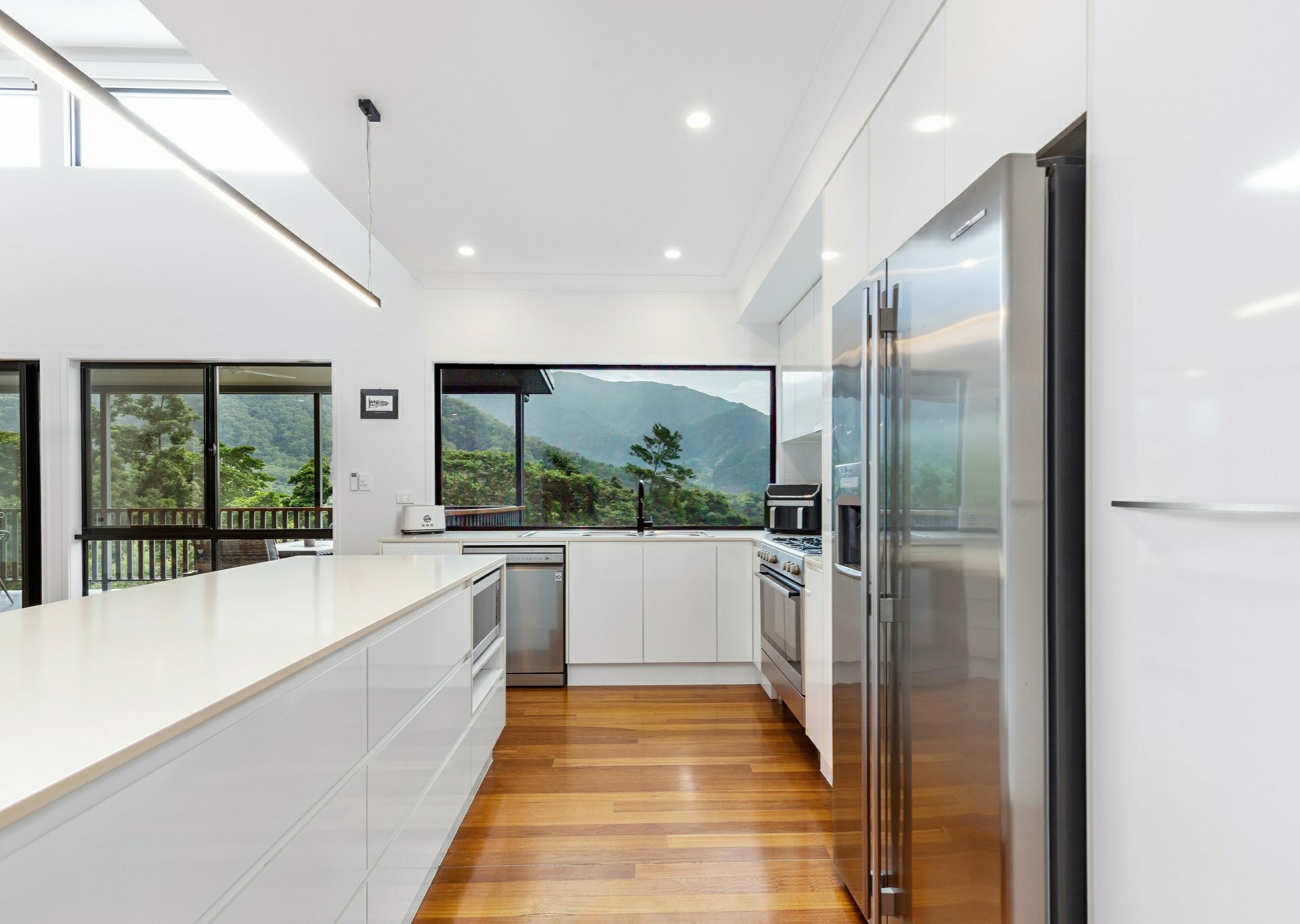 8 Stapleton Close, REDLYNCH