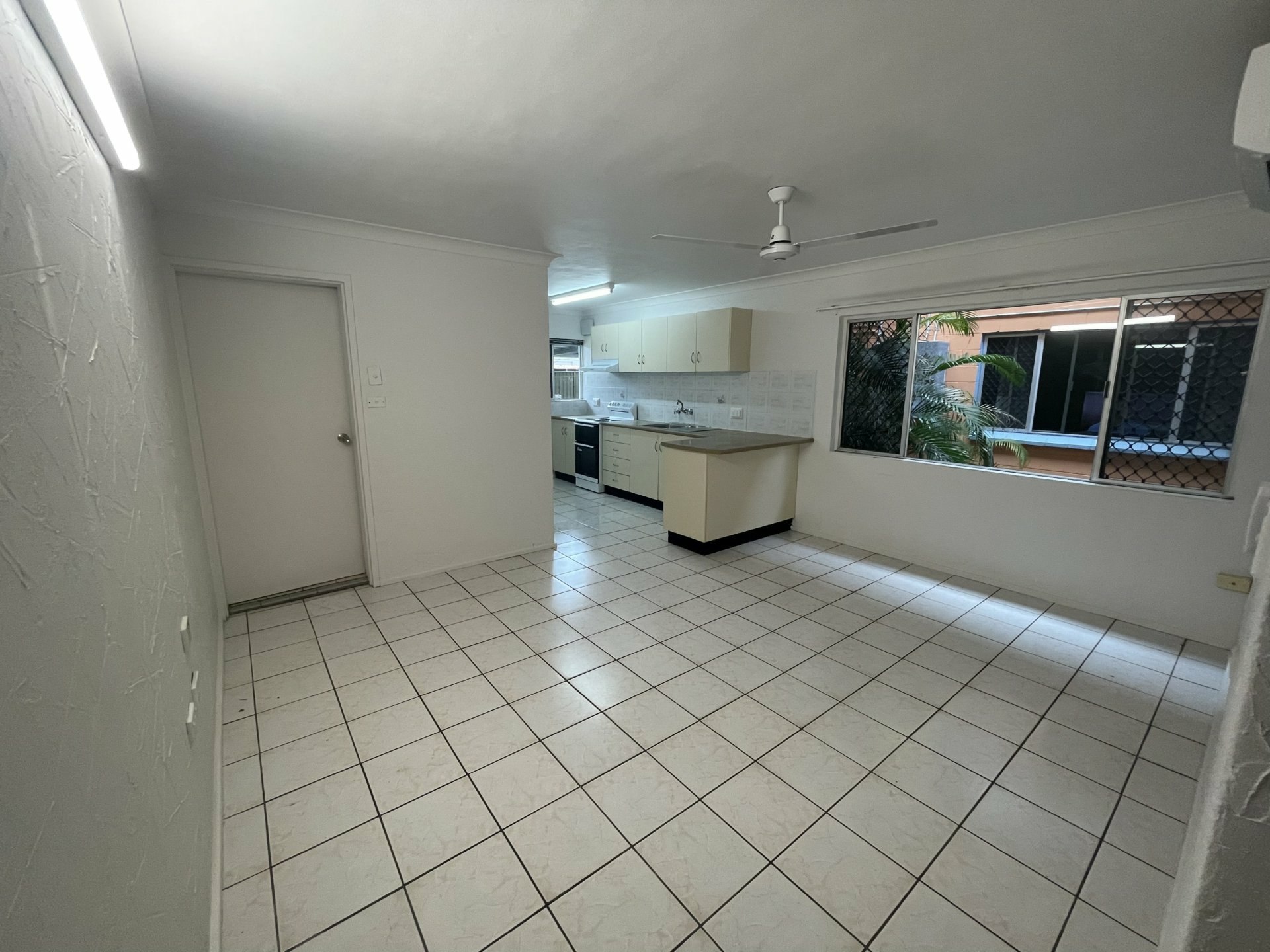 2/5 Curtin Street, WESTCOURT