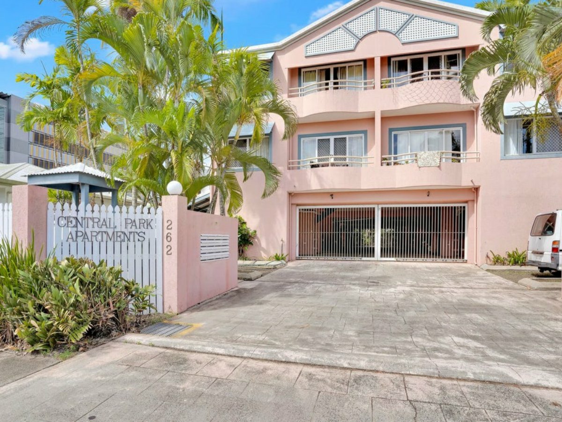 14/262 Grafton Street, Cairns North