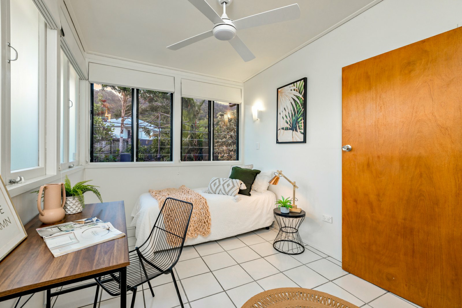 2-4 Kevin Street, WHITFIELD