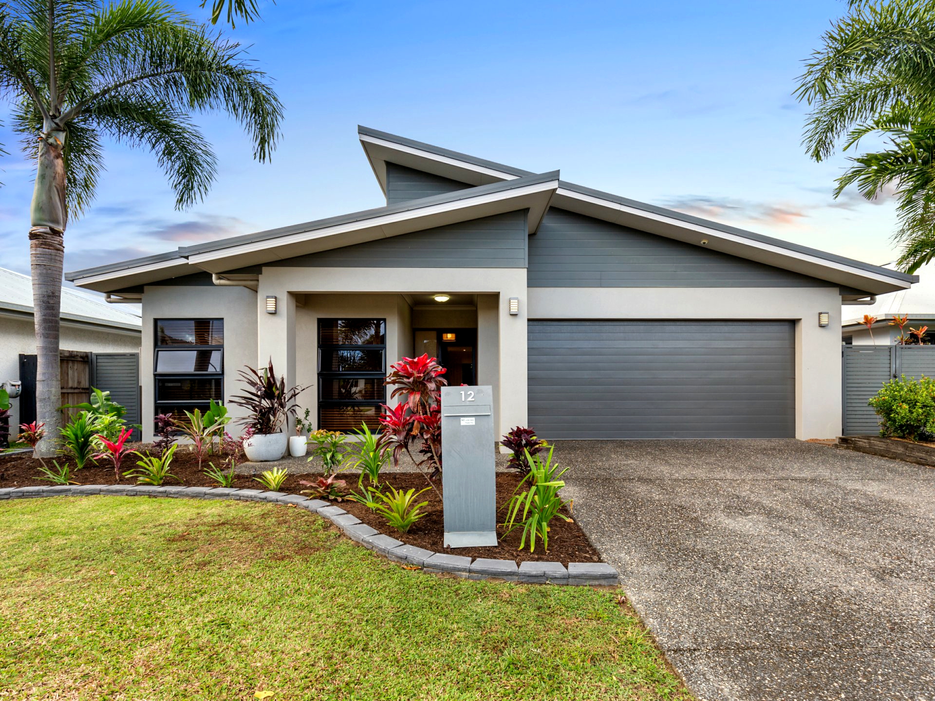 12 Thornborough Circuit, Smithfield