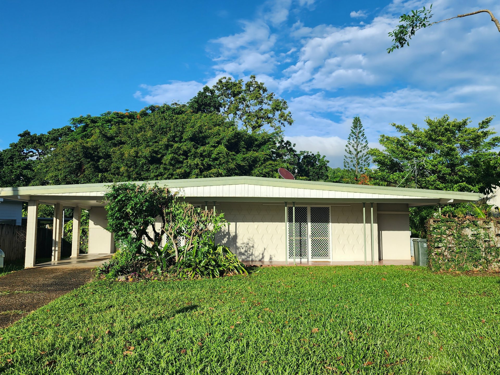 243 McManus Street, WHITFIELD