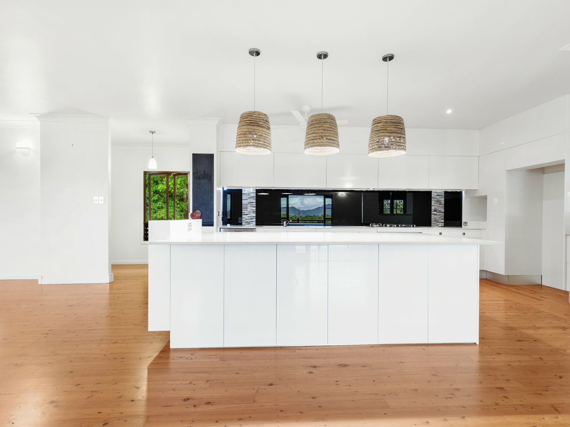 4 Mulurri Close Caravonica QLD House for Sale LJ Hooker