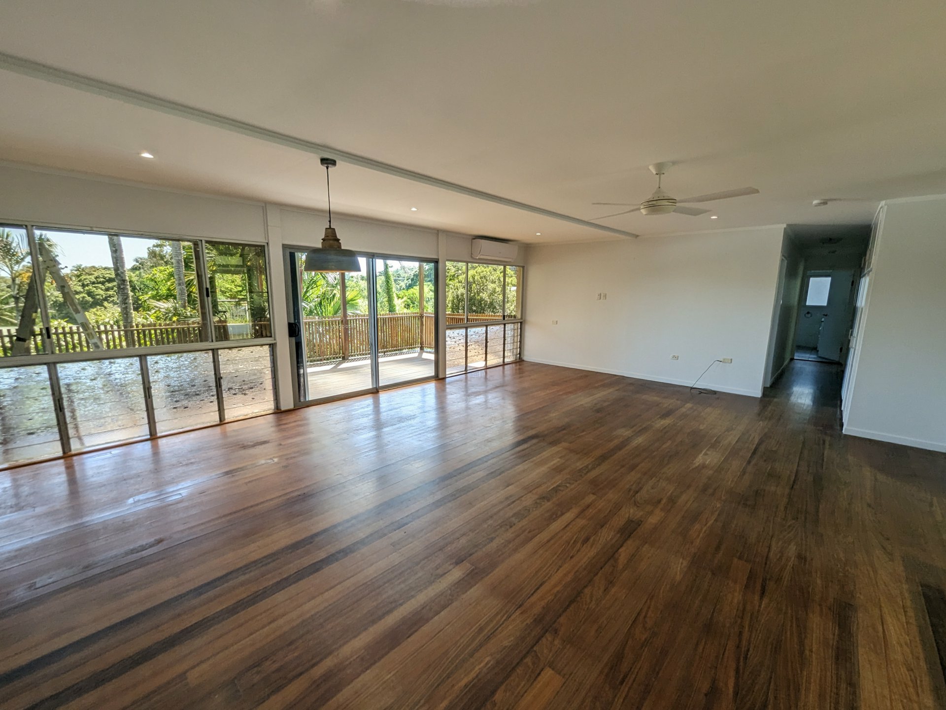 14 Blue Hills Crescent, FRESHWATER