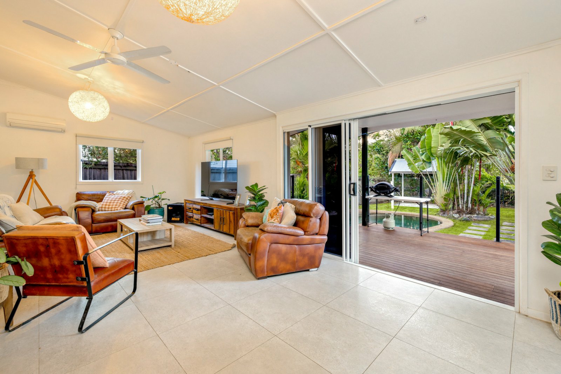 25 Murchison Street, WHITFIELD