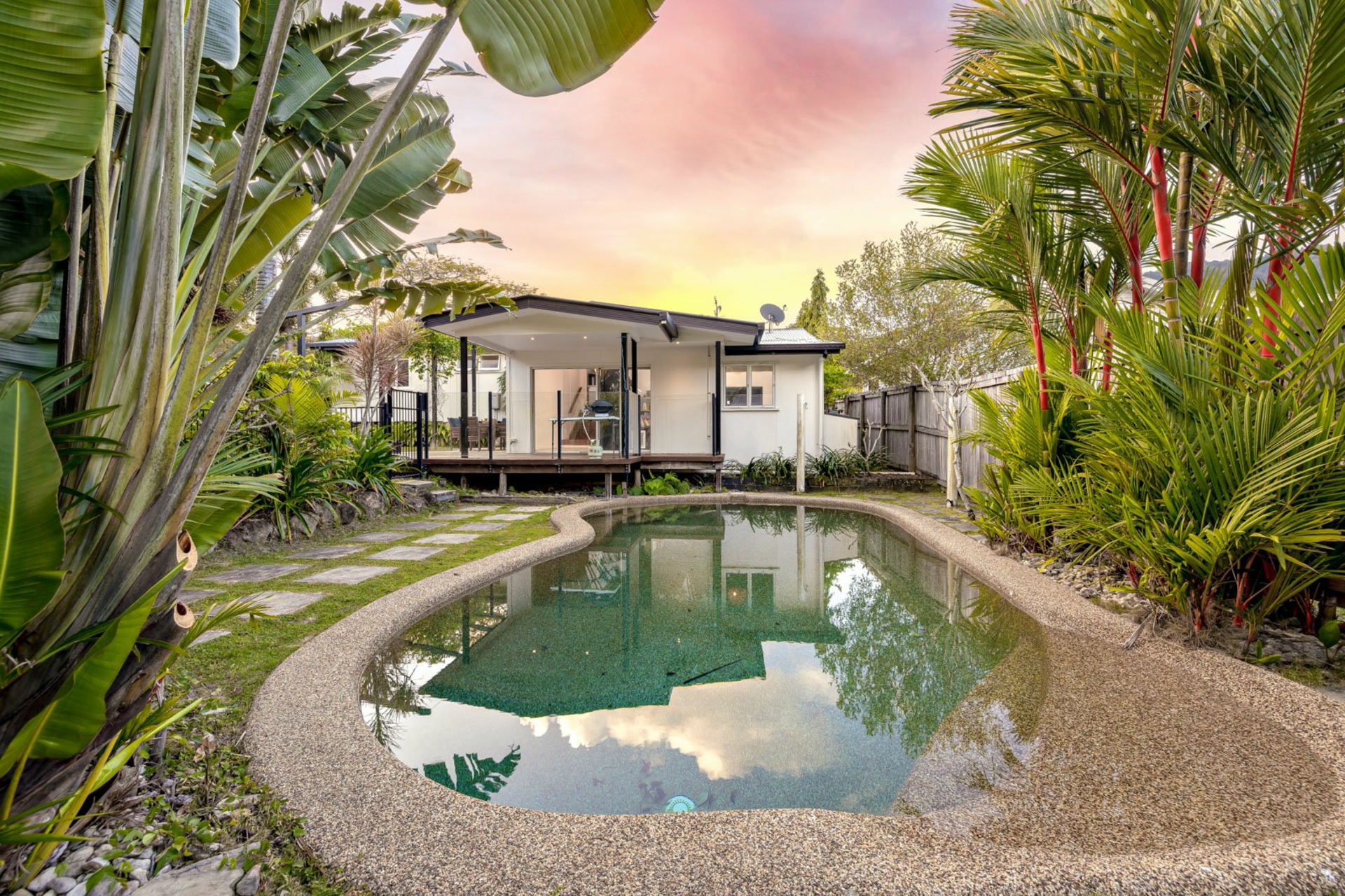 25 Murchison Street, WHITFIELD