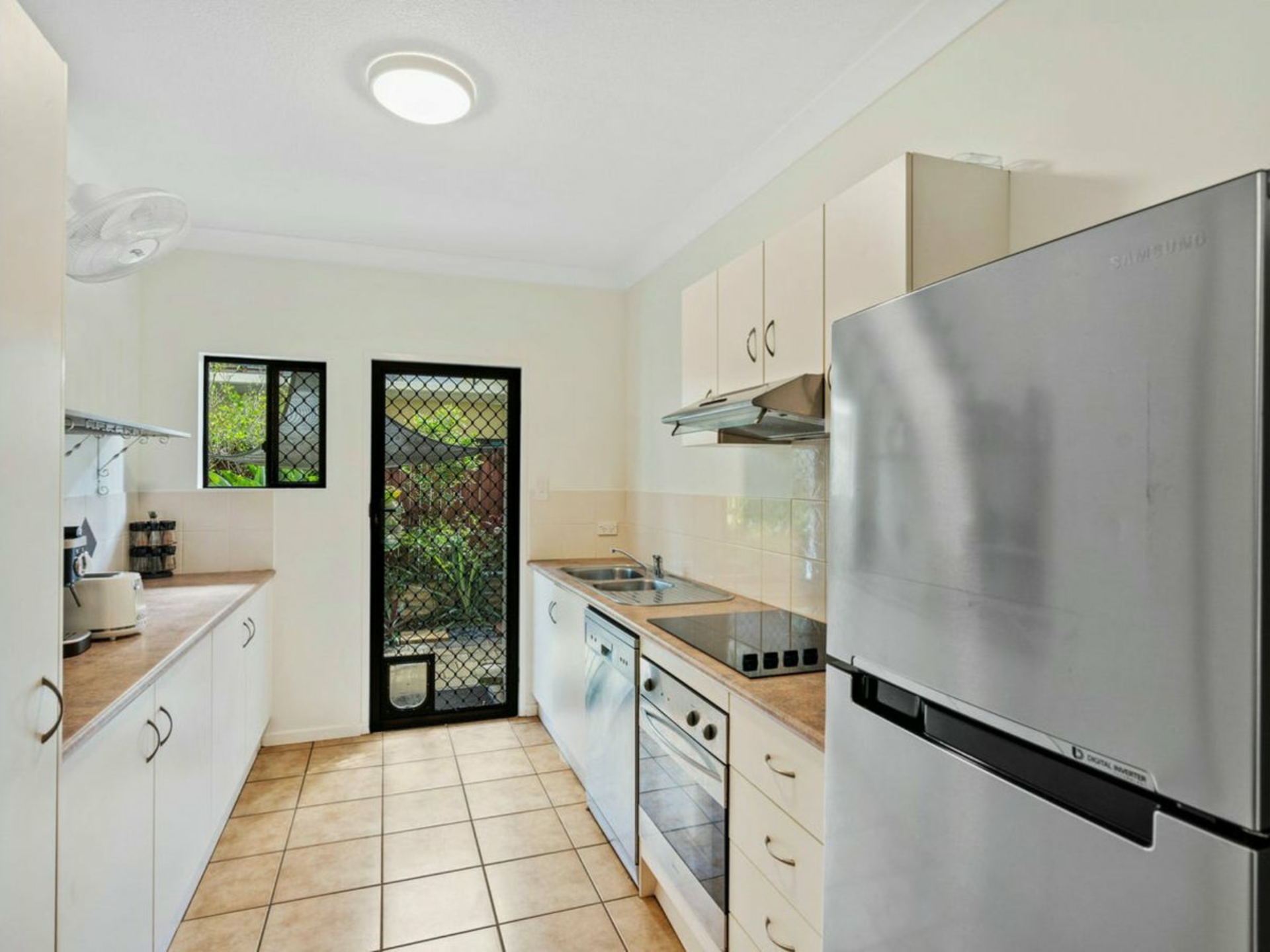6/3 Stratford Parade, STRATFORD