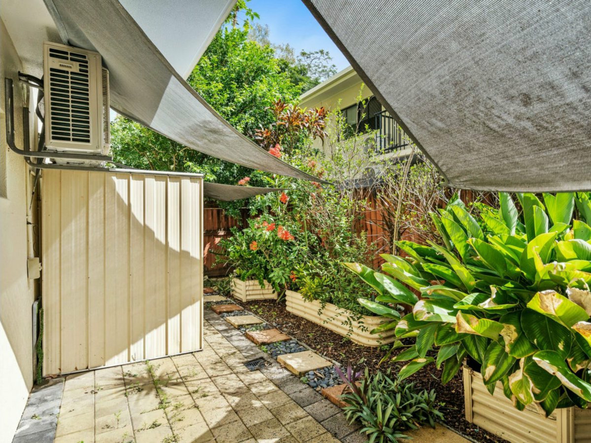 6/3 Stratford Parade, STRATFORD