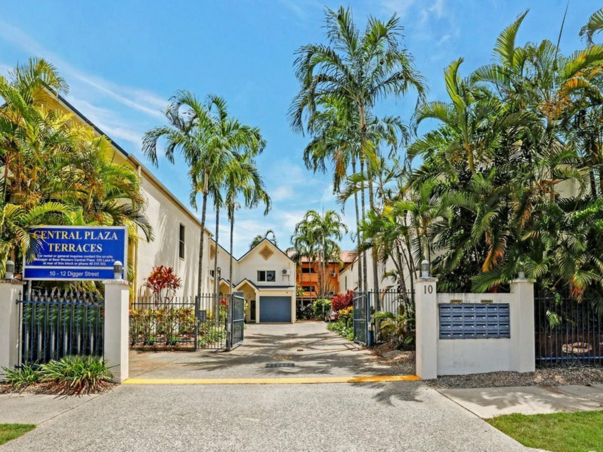 12/10 Digger Street, Cairns North