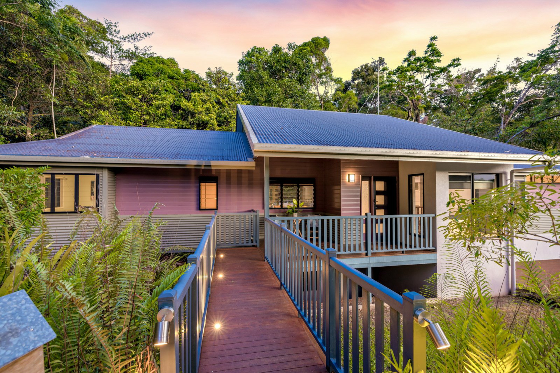 4 Planchonella Close, EDGE HILL
