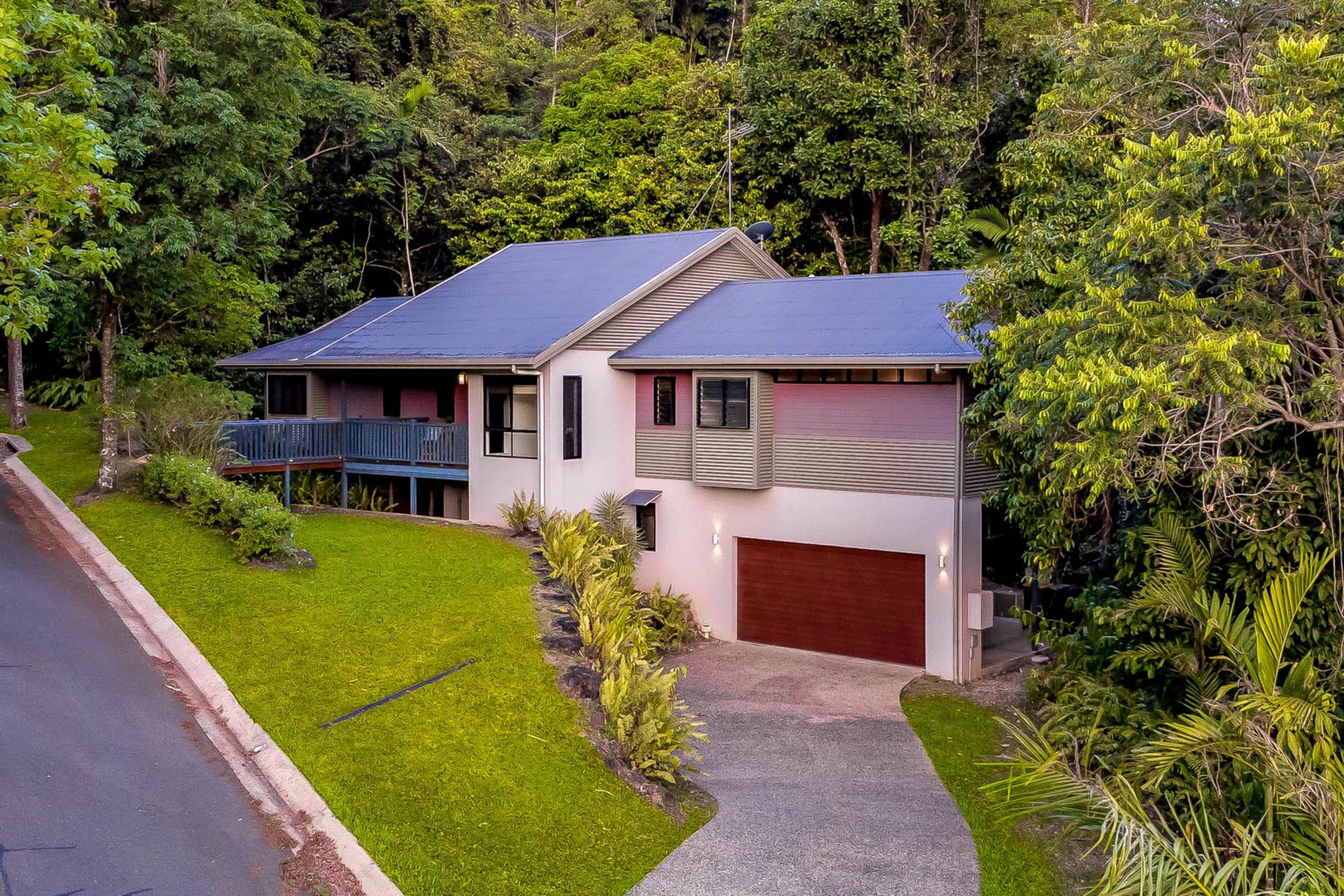 4 Planchonella Close, EDGE HILL