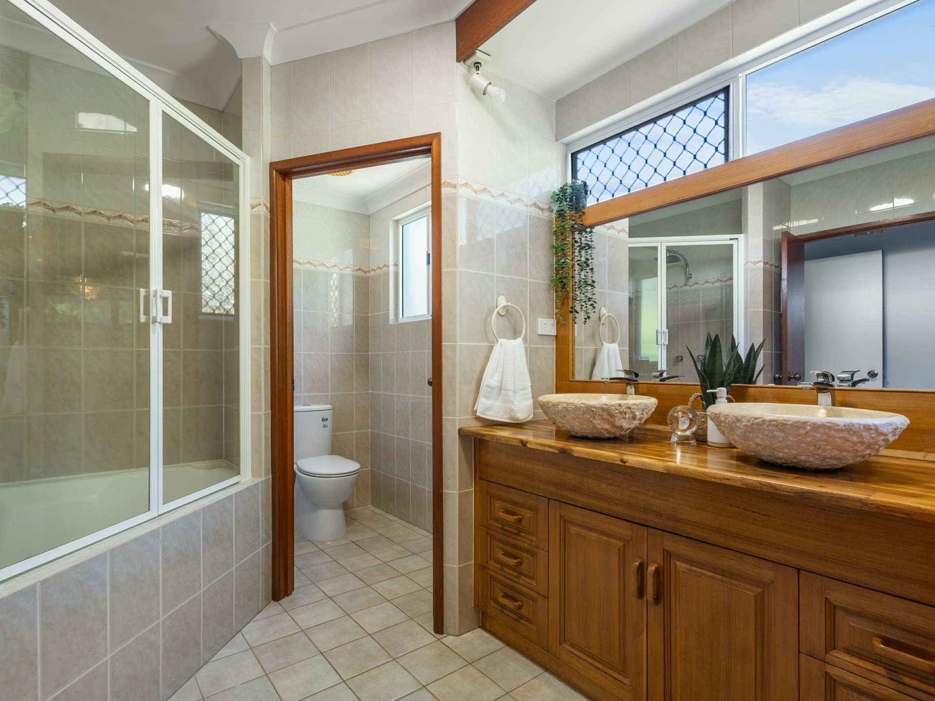 12 Staghorn Close, KAMERUNGA