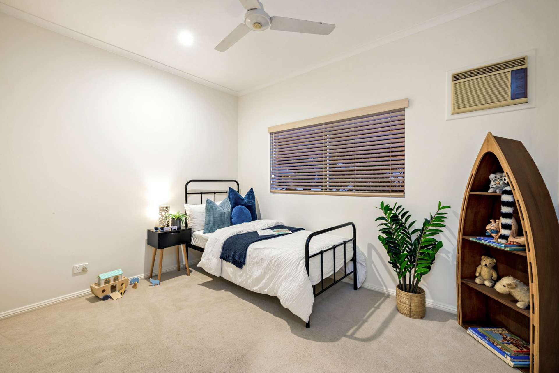 60 Nolan Street, WHITFIELD