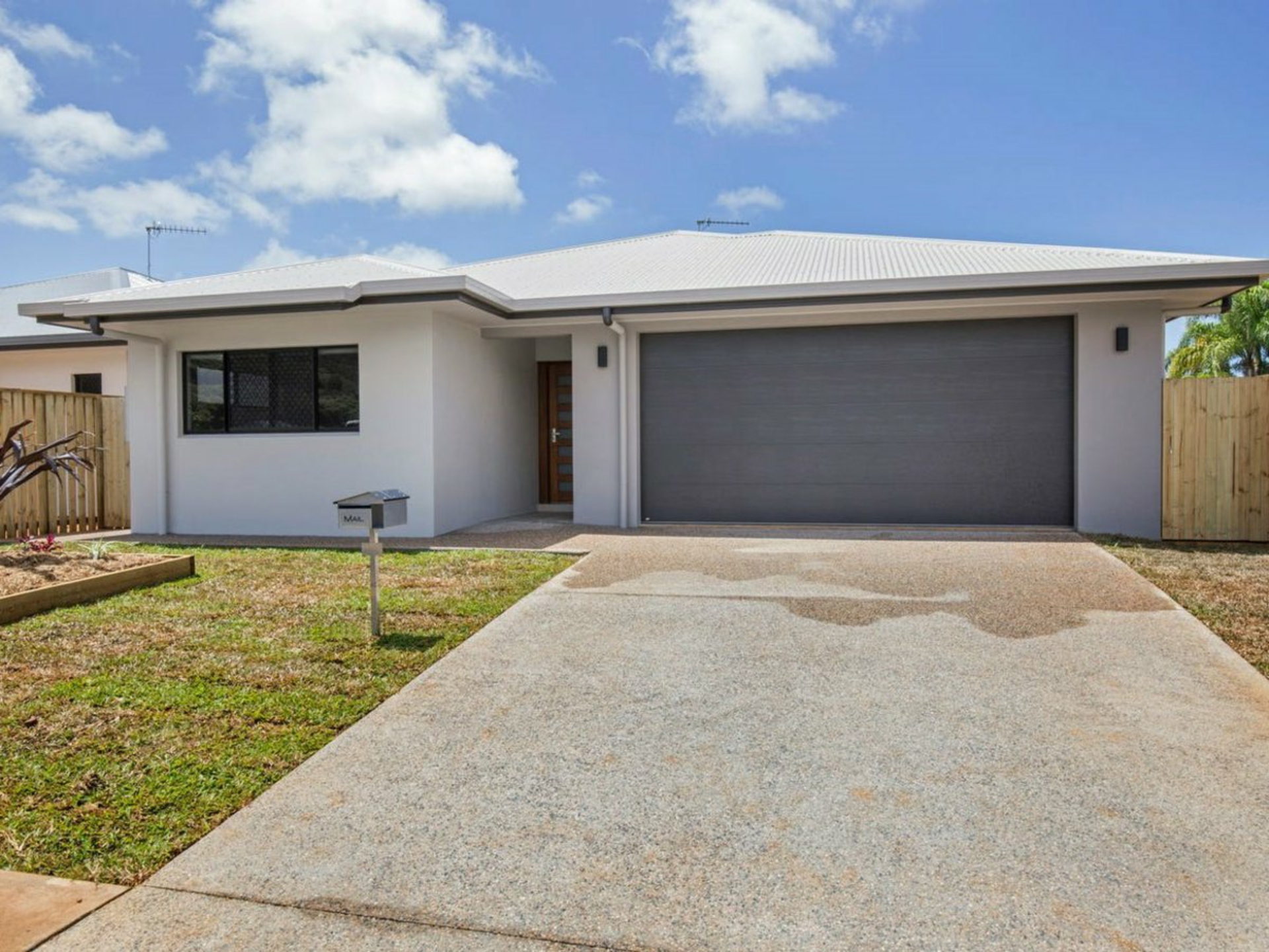 30 Aroona Street, CARAVONICA