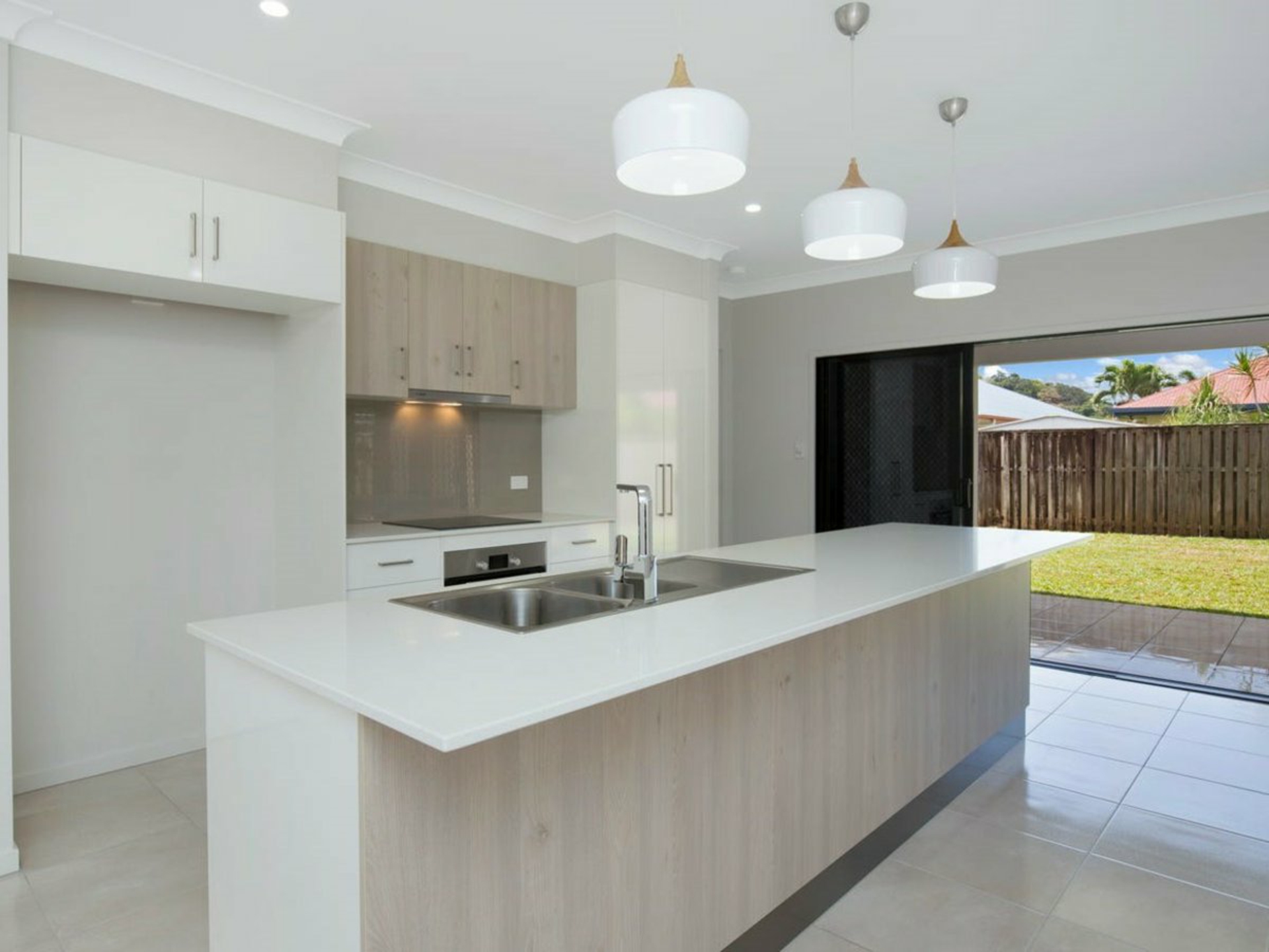 30 Aroona Street, CARAVONICA