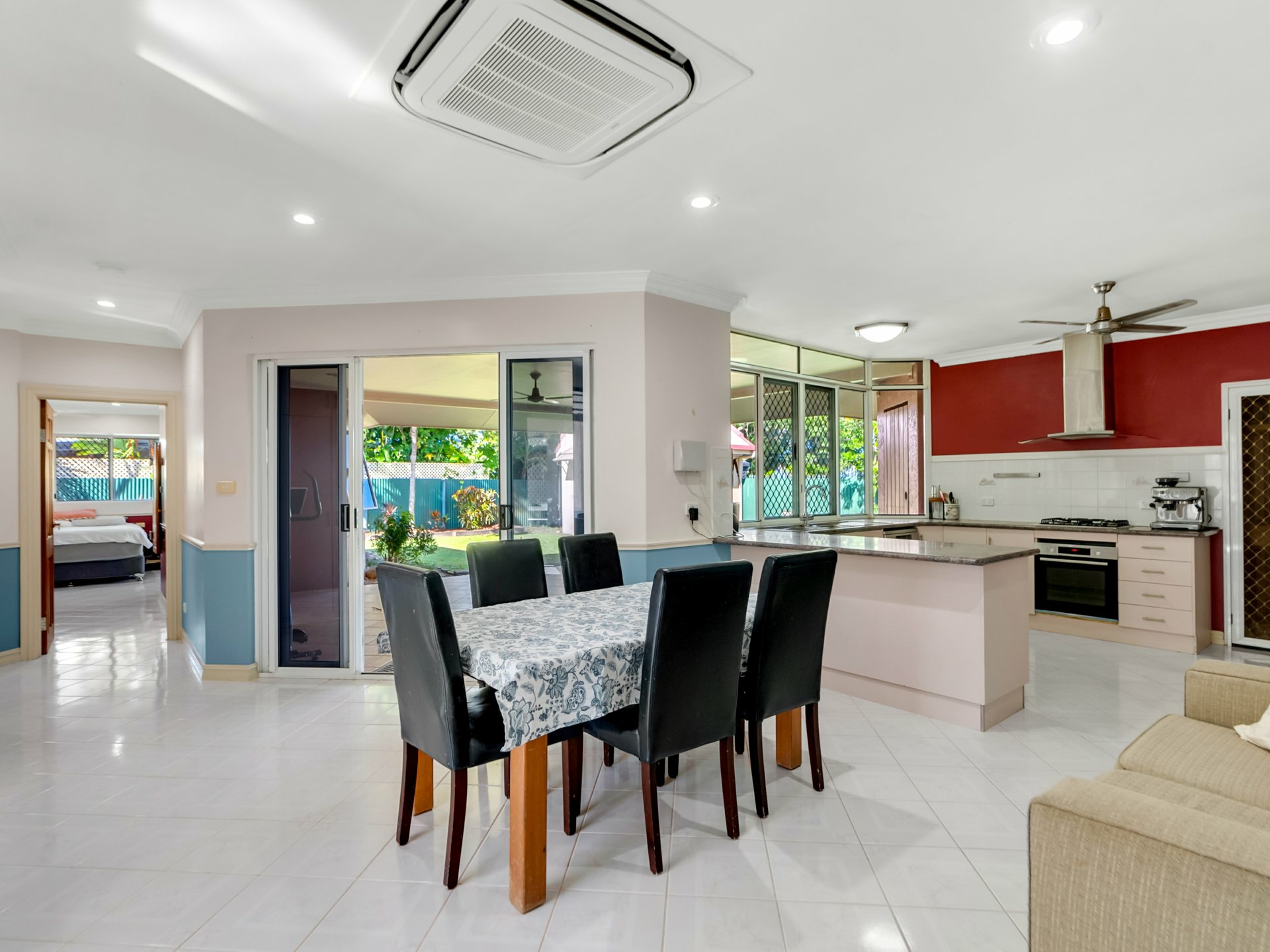 210 Robert Road, BENTLEY PARK