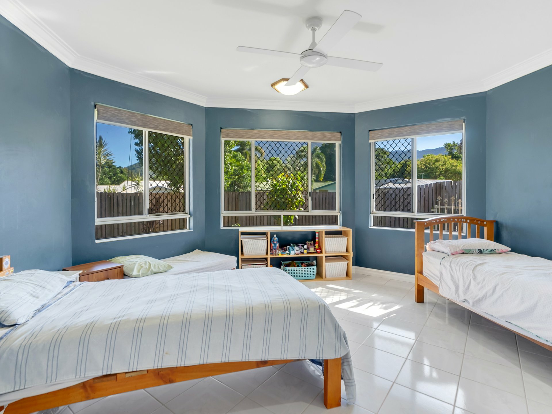 210 Robert Road, BENTLEY PARK