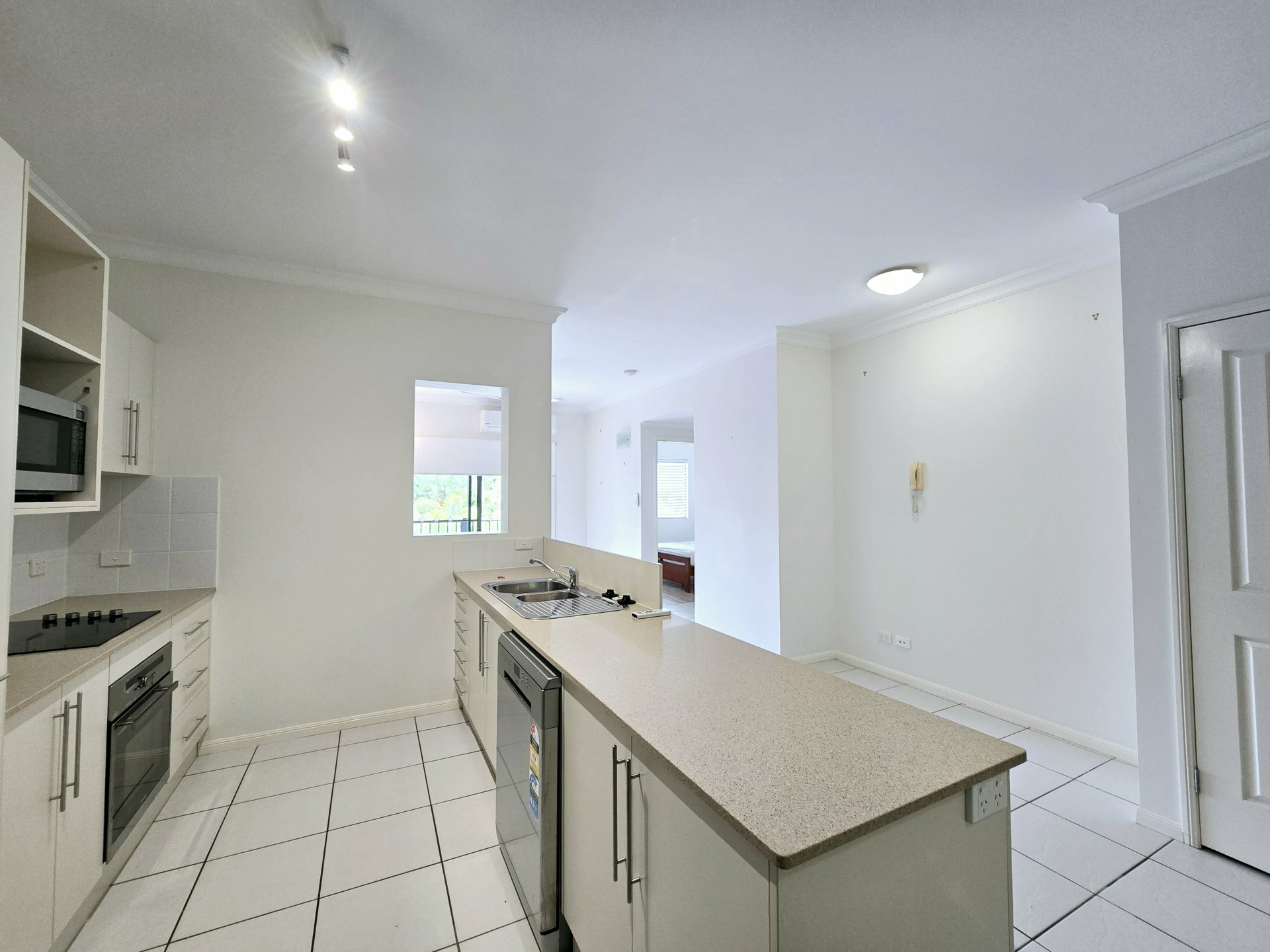 11/294 Kamerunga Road, FRESHWATER