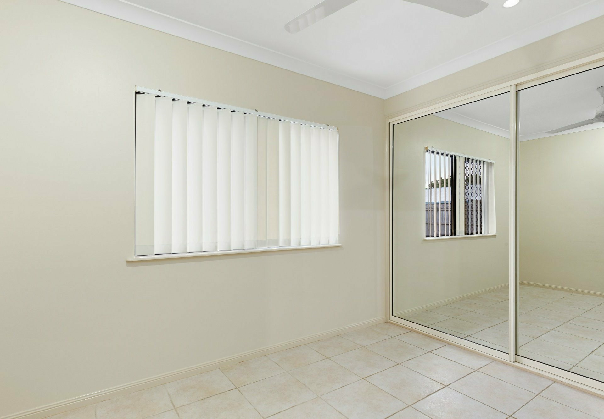 2 Aroona Street, CARAVONICA