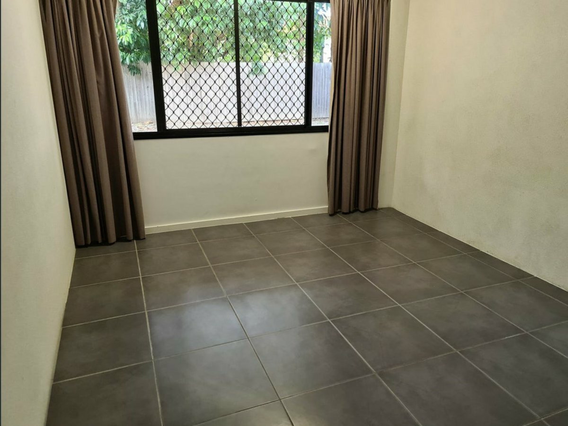 4/338 Sheridan Street, Cairns North