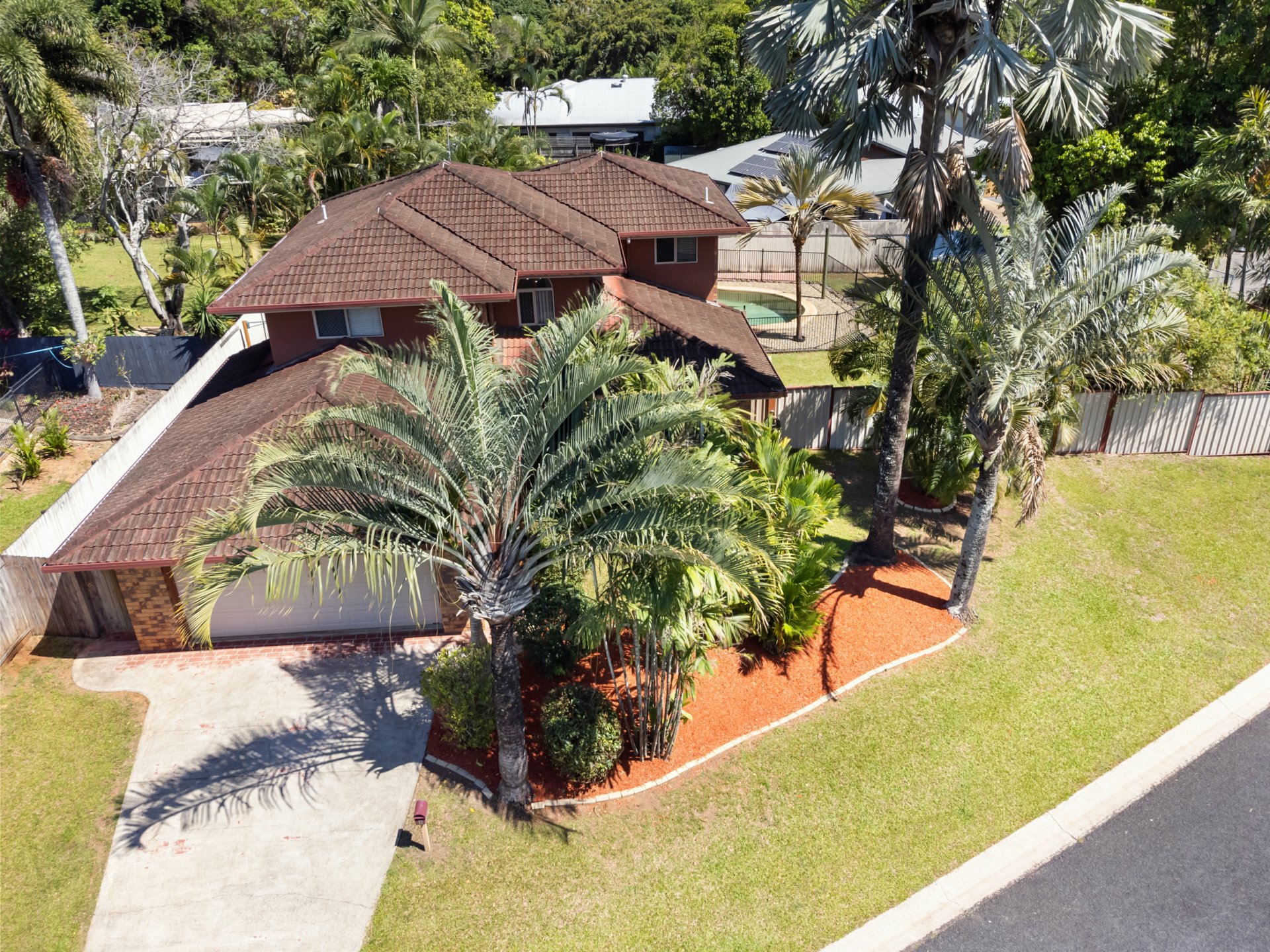 3 Raphis Close, Kamerunga