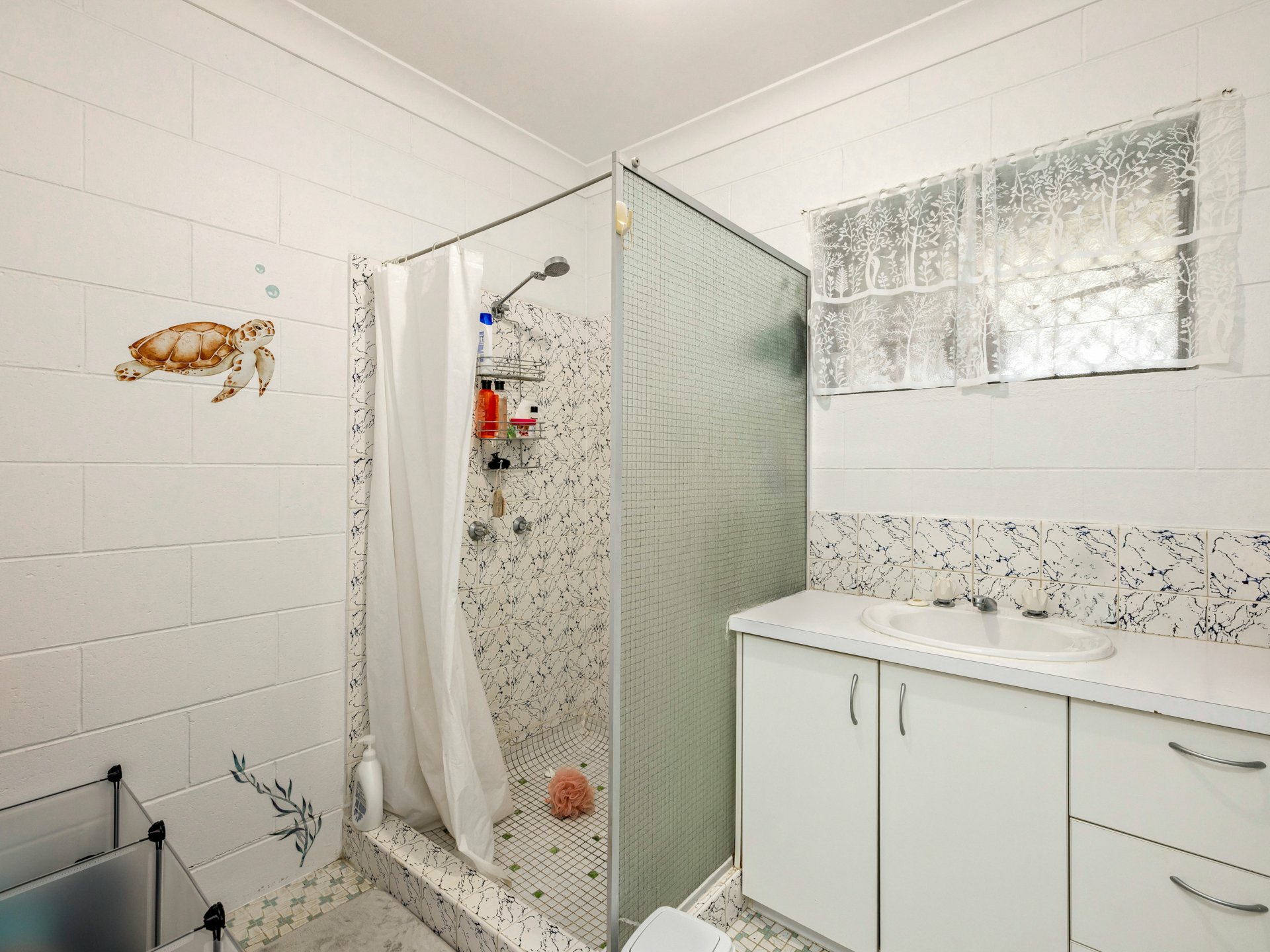 114 Balaclava Road — photo 6 of 11