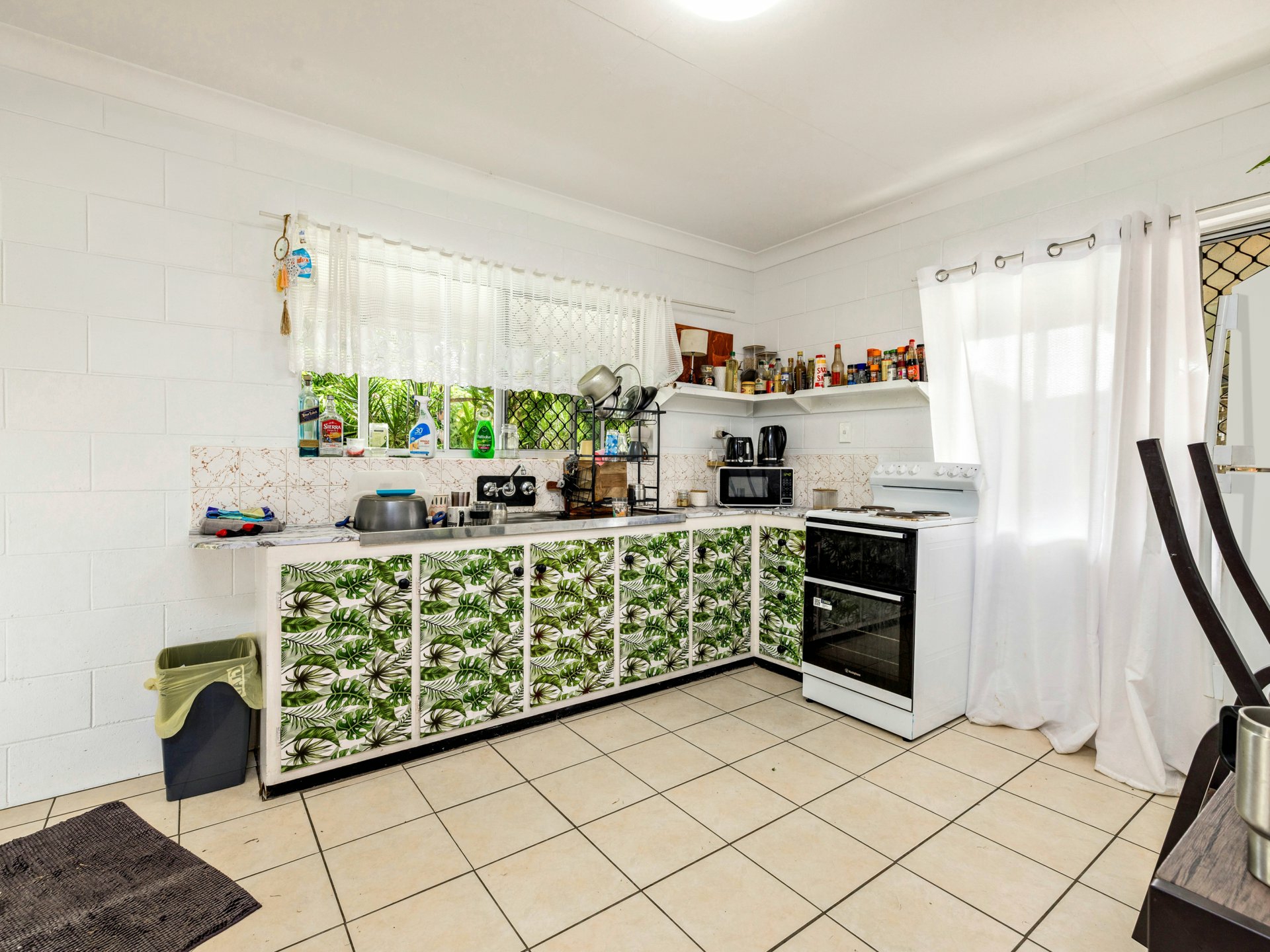 114 Balaclava Road — photo 8 of 11