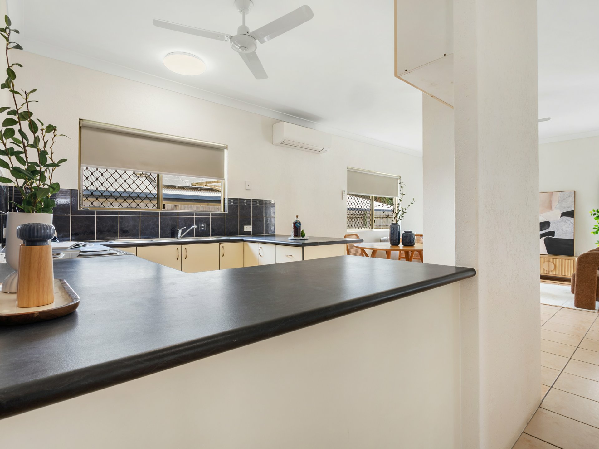 11 Shamrock Avenue — photo 4 of 10