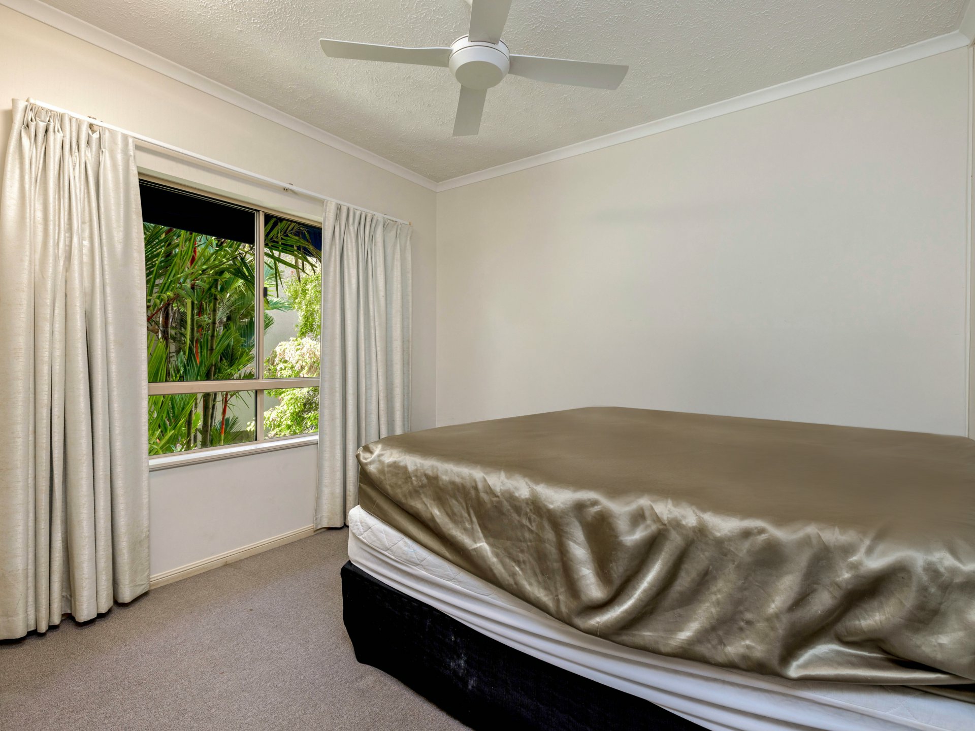 805/2-10 Greenslopes Street — photo 5 of 8