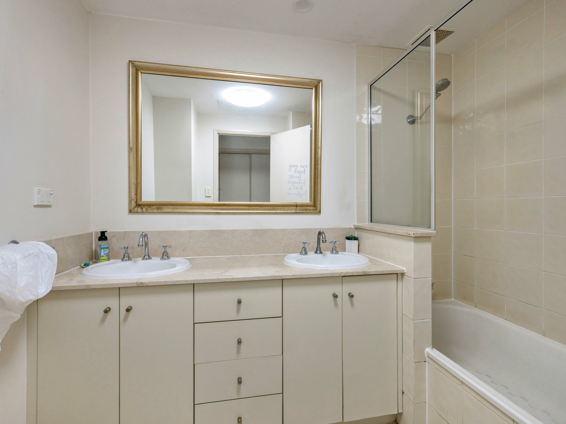 805/2-10 Greenslopes Street — photo 6 of 8