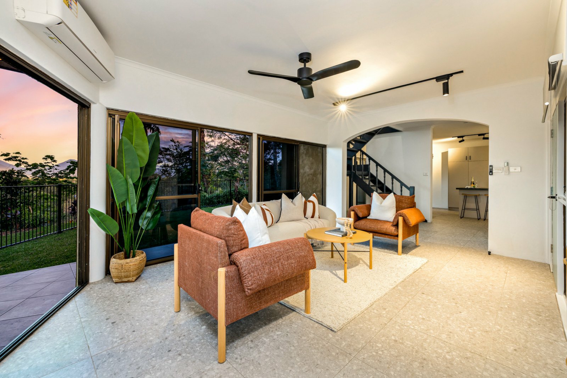Unit 1/22-24 Collins Avenue — photo 4 of 25