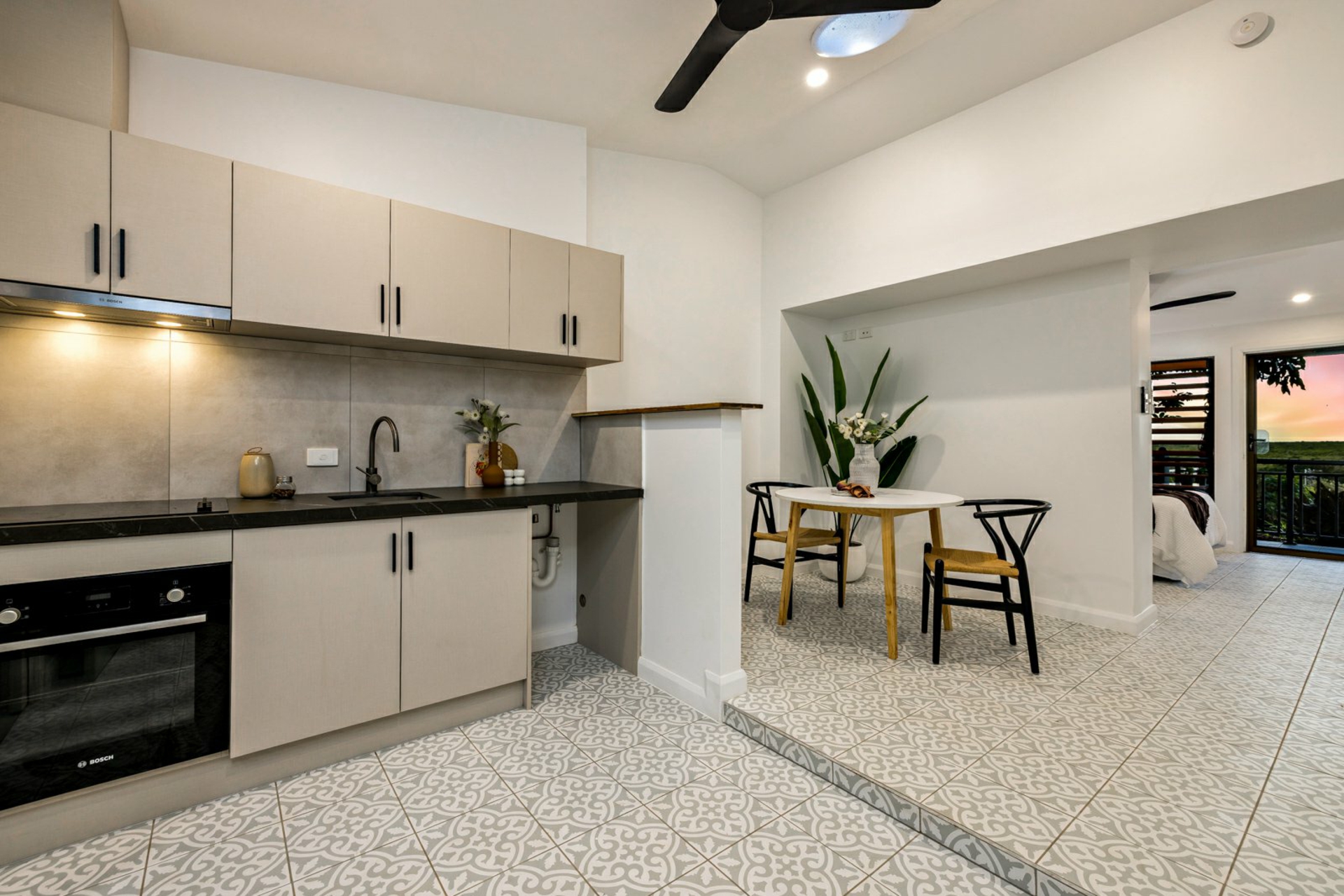 Unit 1/22-24 Collins Avenue — photo 20 of 25