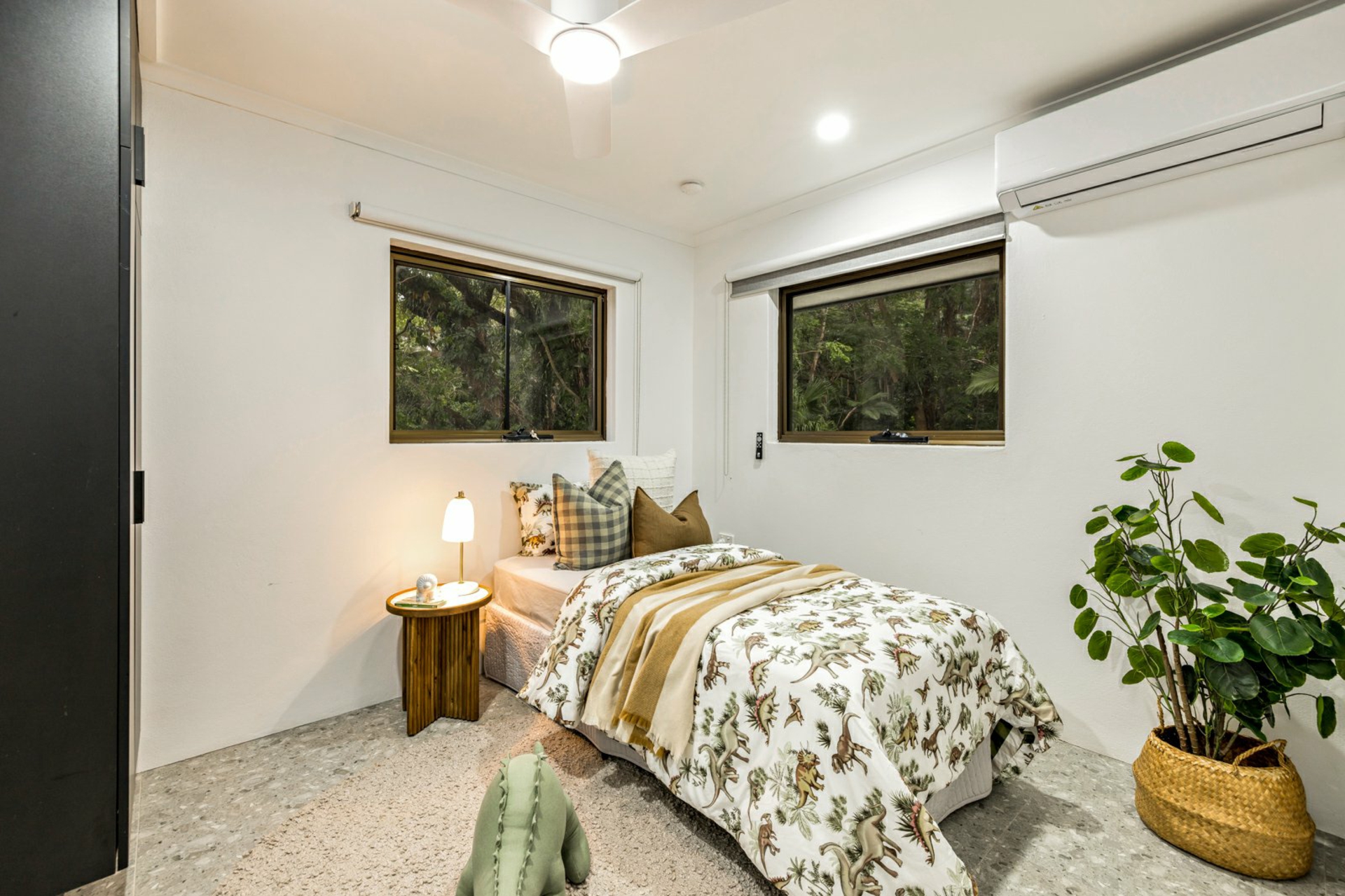 Unit 2/22-24 Collins Avenue — photo 13 of 19