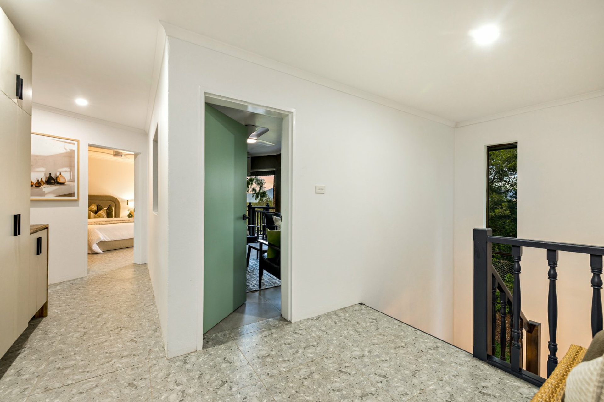 Unit 2/22-24 Collins Avenue — photo 15 of 19